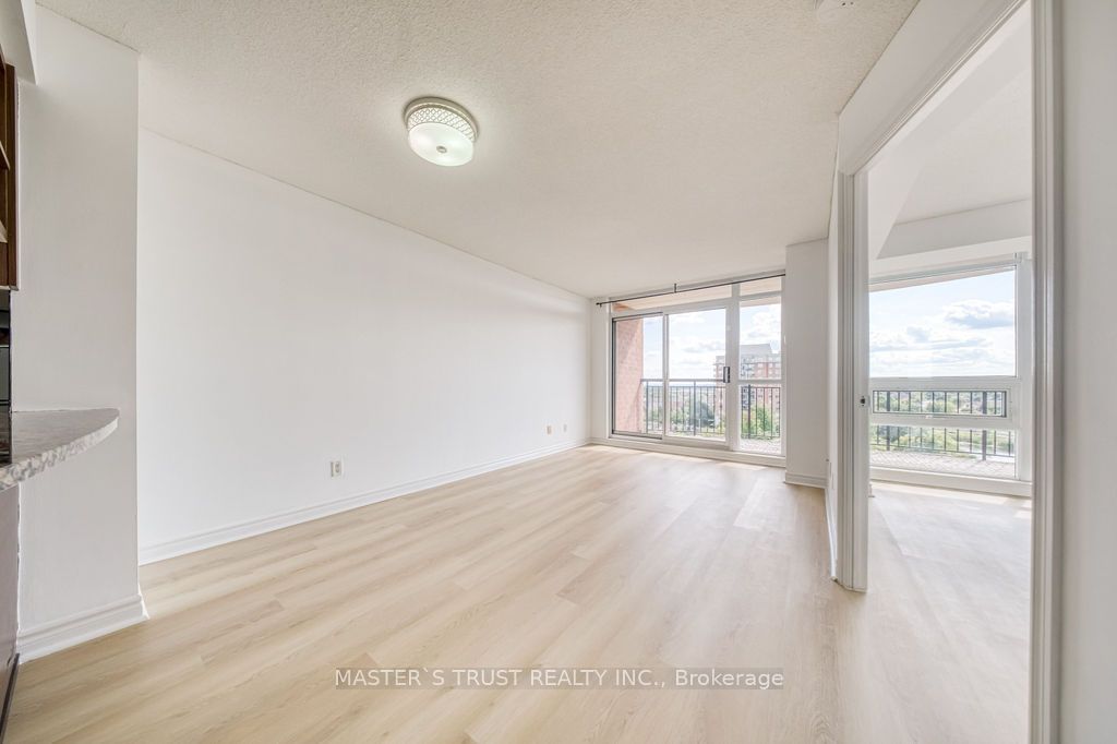 2365 Central Park Drive 810, Oakville, ON L6H 0C7 photo 3