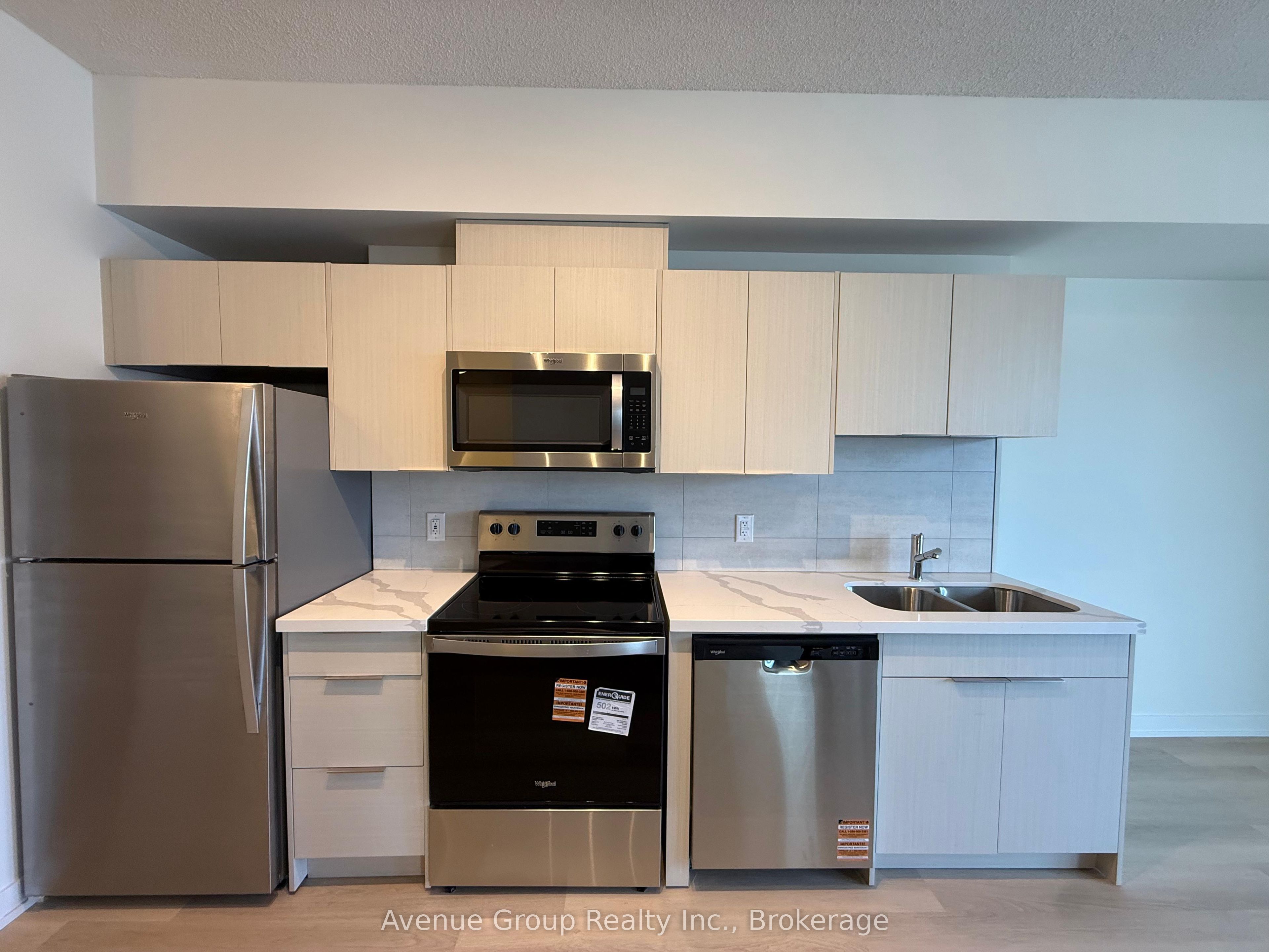 2825 Jane Street 215, Toronto, ON M3N 0A8 photo 2