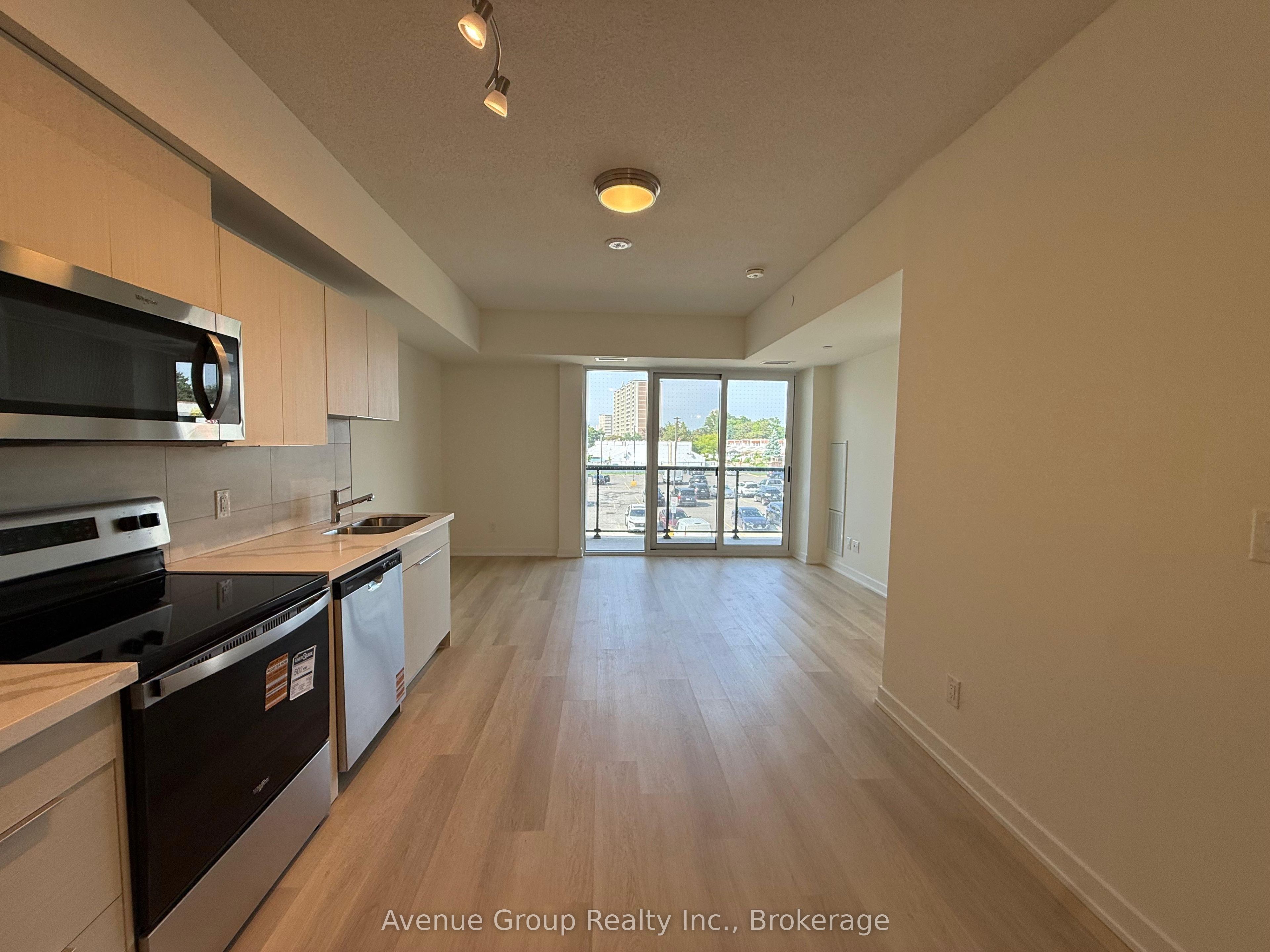 2825 Jane Street 215, Toronto, ON M3N 0A8 photo 3