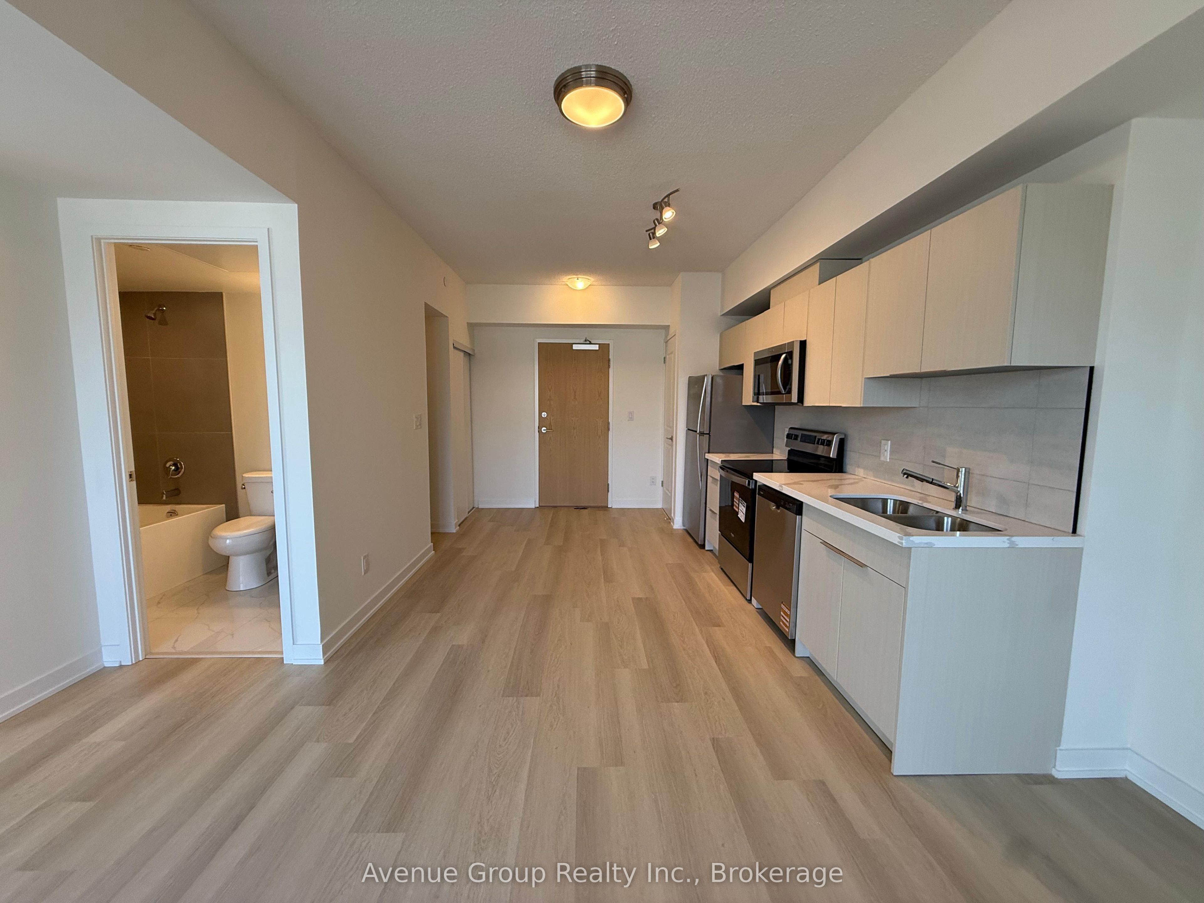 2825 Jane Street 215, Toronto, ON M3N 0A8 photo 4