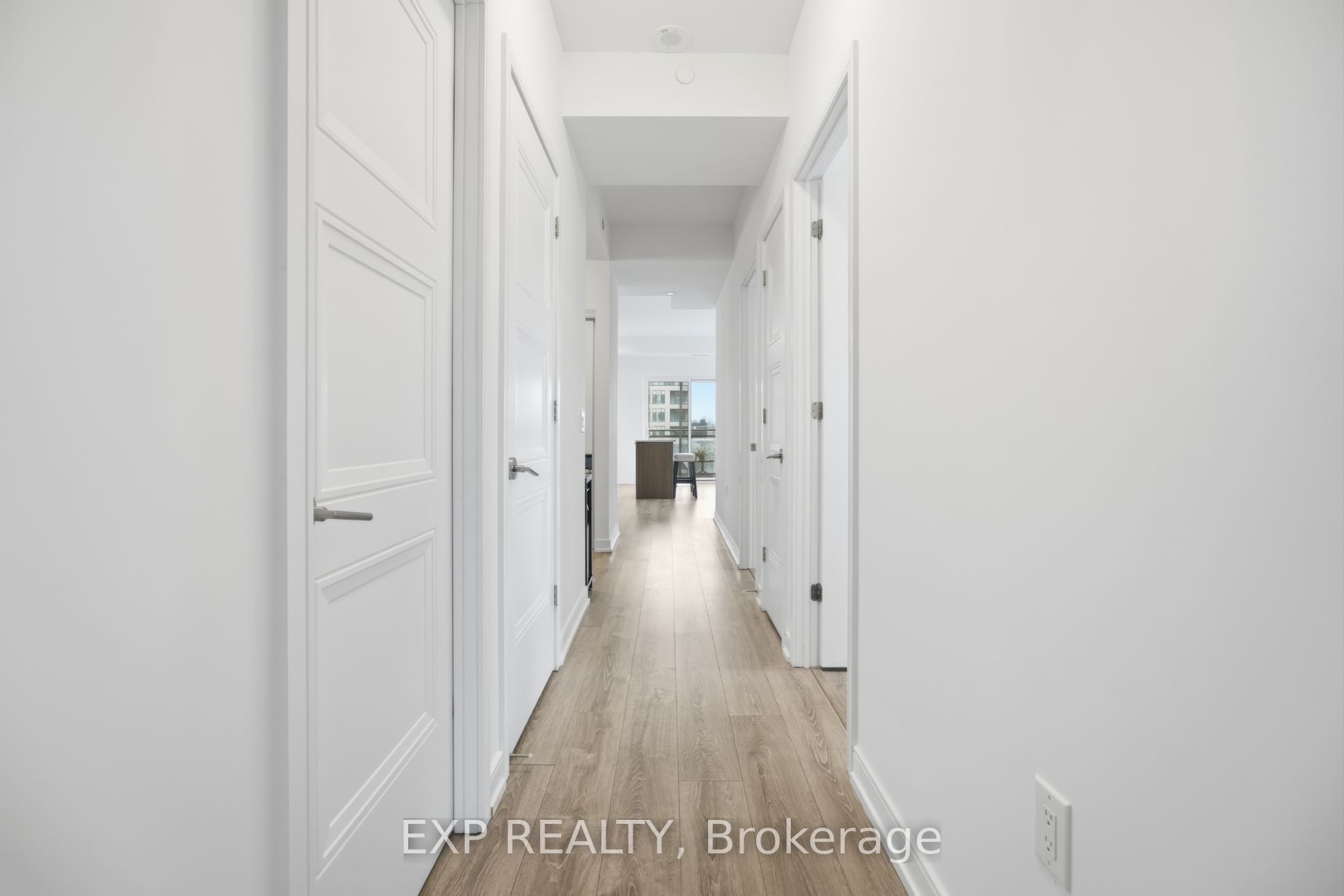 25 neighborhood Lane 404, Toronto, ON M8Y 0C4 photo 3