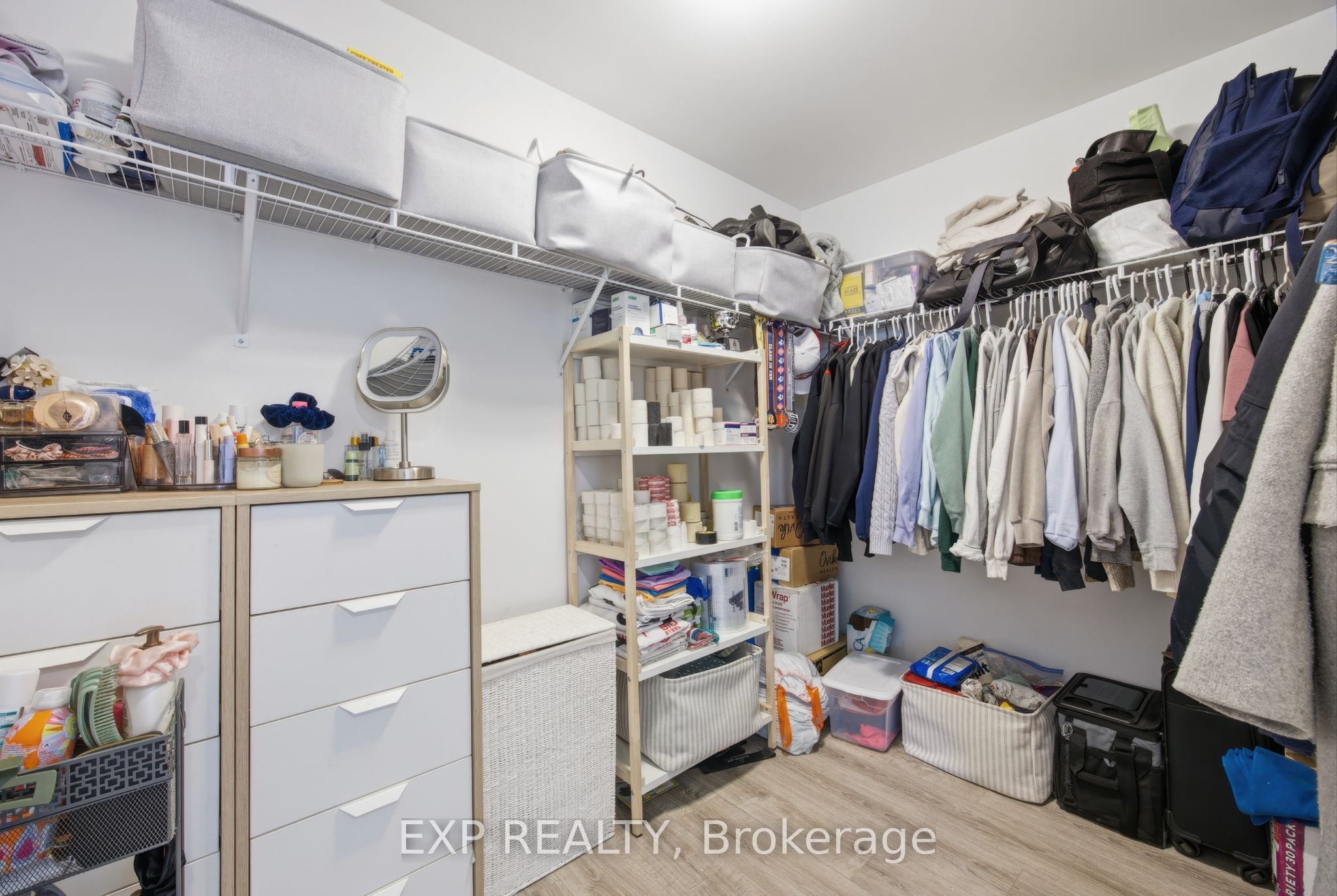 25 neighborhood Lane 404, Toronto, ON M8Y 0C4 photo 4