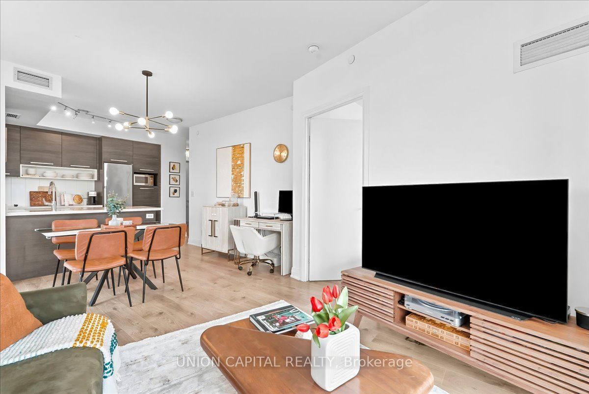 36 Park Lawn Road 505, Toronto, ON M8V 0E5 photo 4