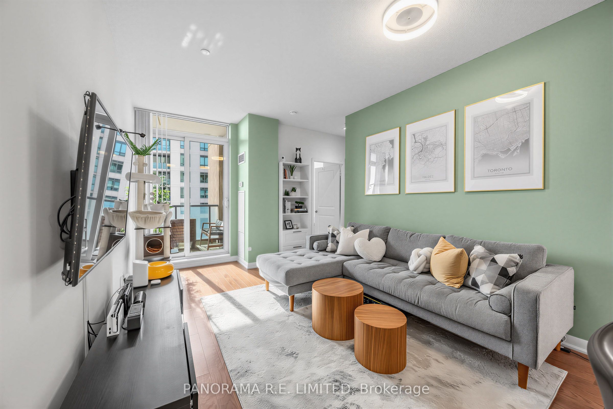 215 Sherway Gardens Road 2806, Toronto, ON M9C 0A4 photo 2