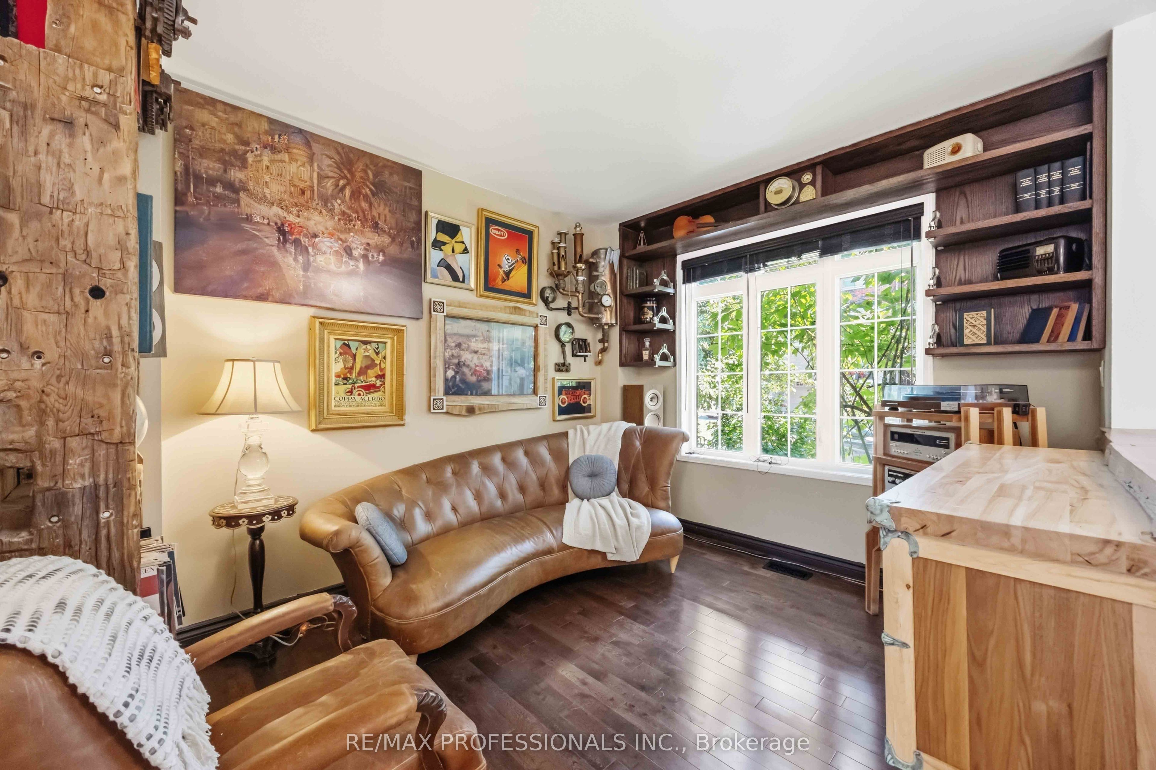 26 Abraham Welsh Road, Toronto, ON M9M 0B7 photo 3