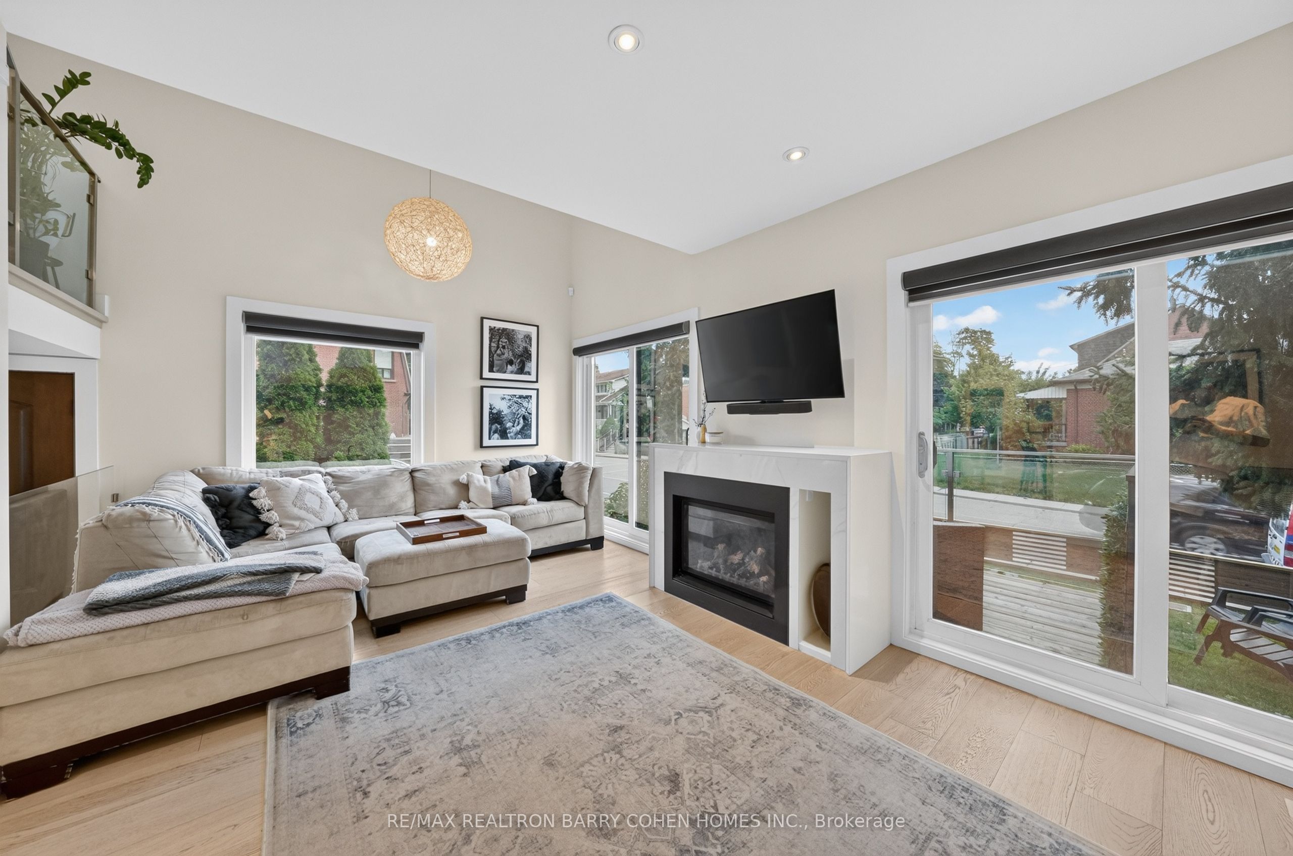 120 Hope Street, Toronto, ON M6E 1K1 photo 5