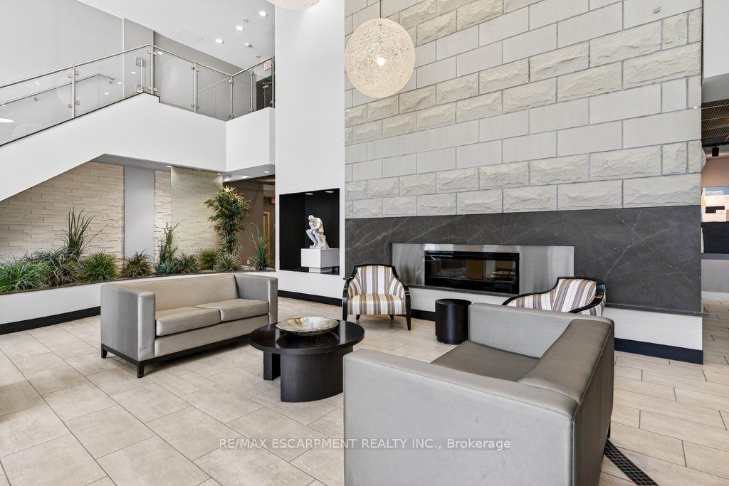 551 Maple Avenue 612, Burlington, ON L7S 1M7 photo 5