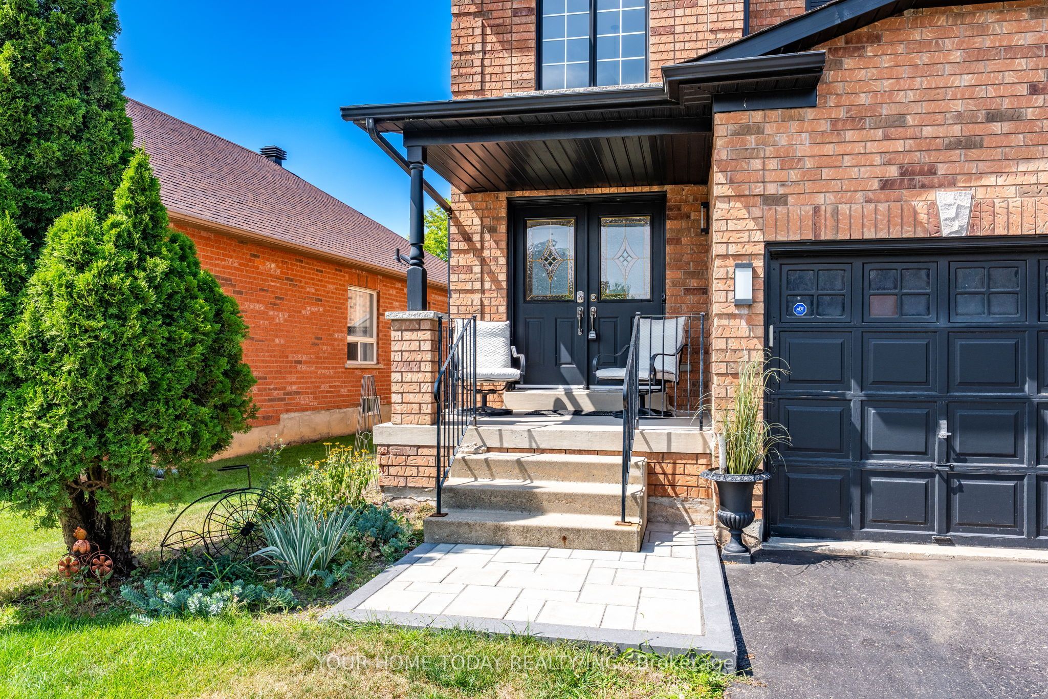 83 Atwood Avenue, Halton Hills, ON L7G 6C5 photo 3