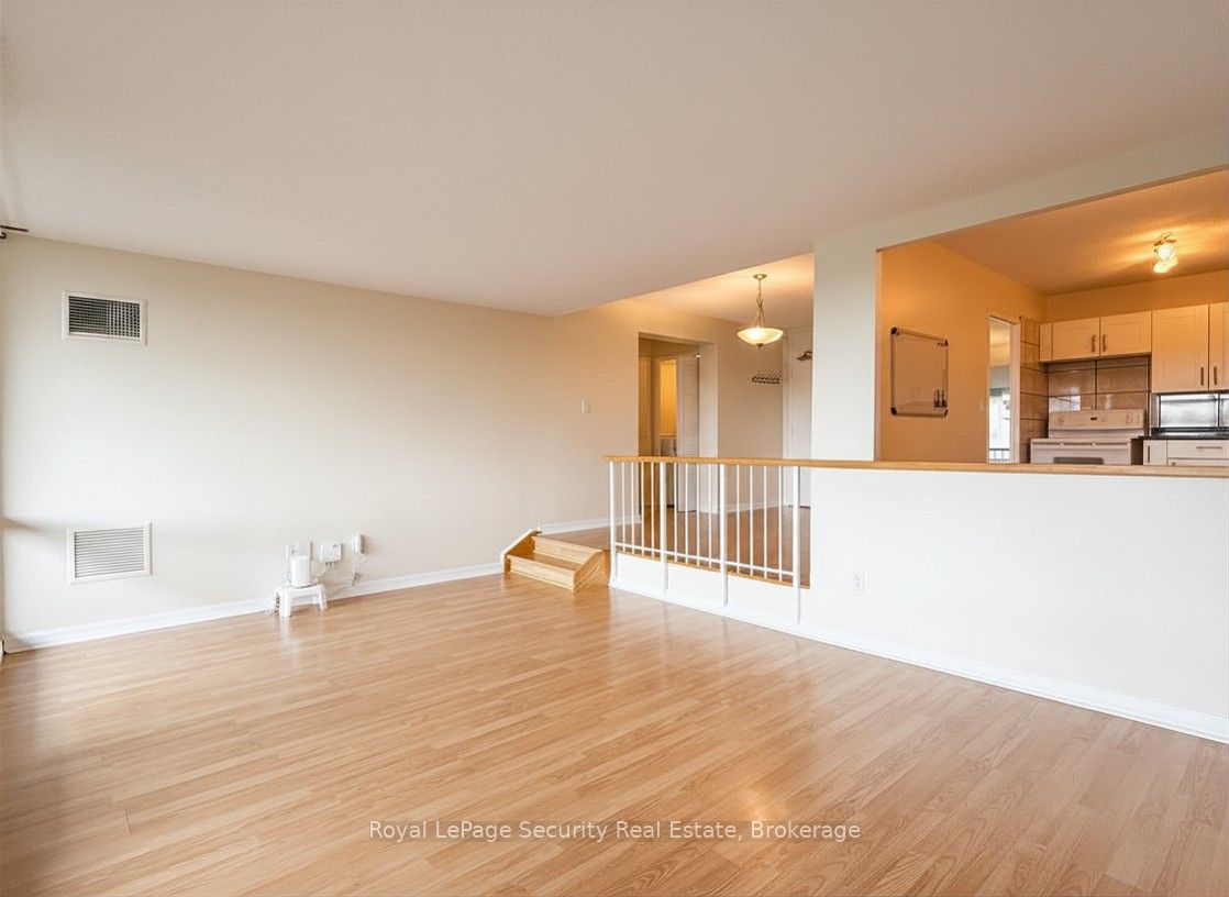 260 Scarlett Road 608, Toronto, ON M6N 4X6 photo 5