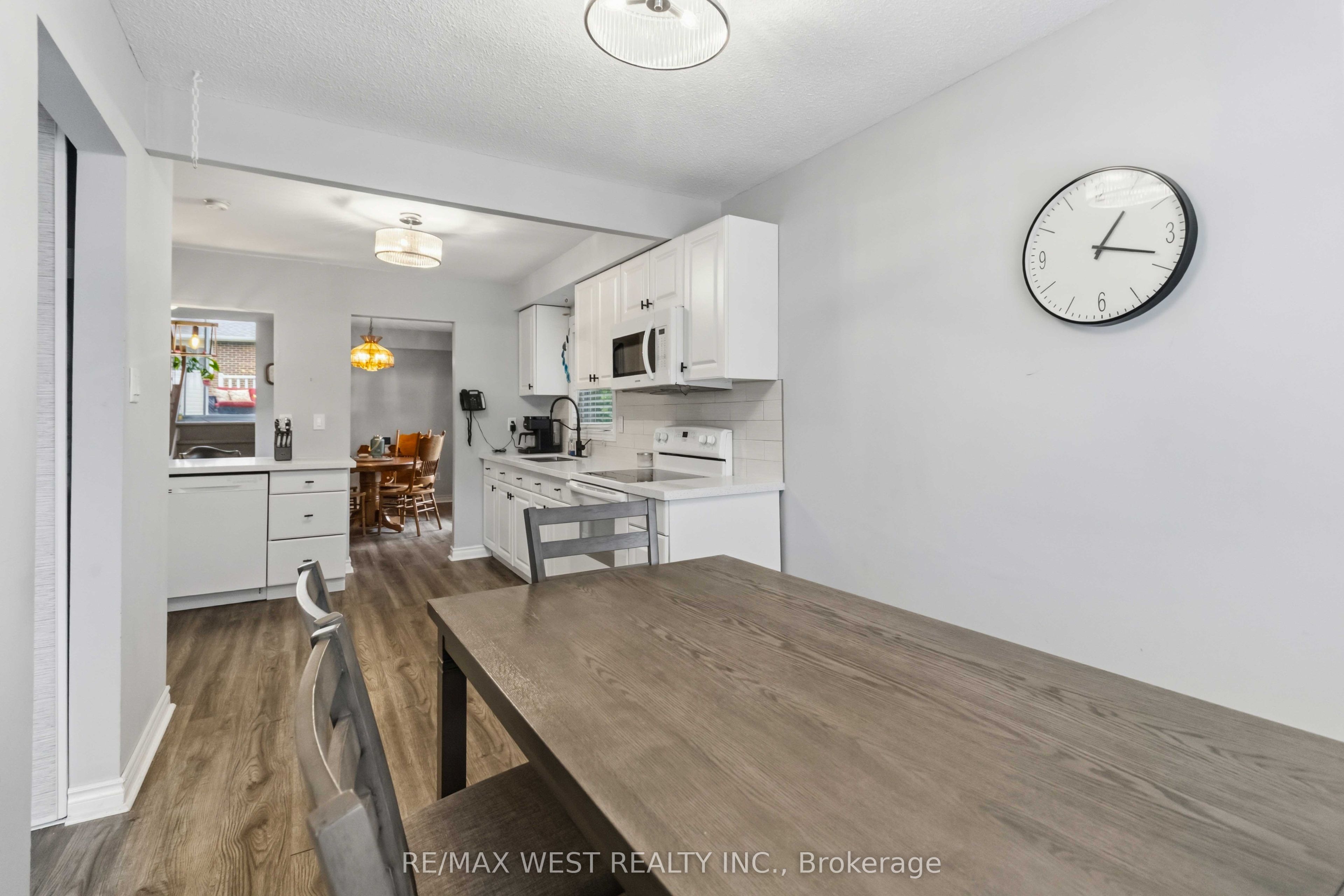 41 Winterfold Drive, Brampton, ON L6V 3S8 photo 5