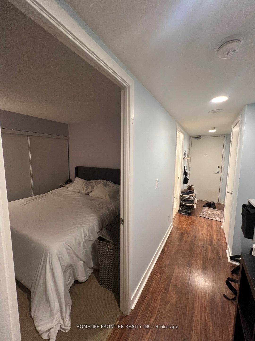 155 Legion Road N 1908, Toronto, ON M8Y 0A7 photo 3