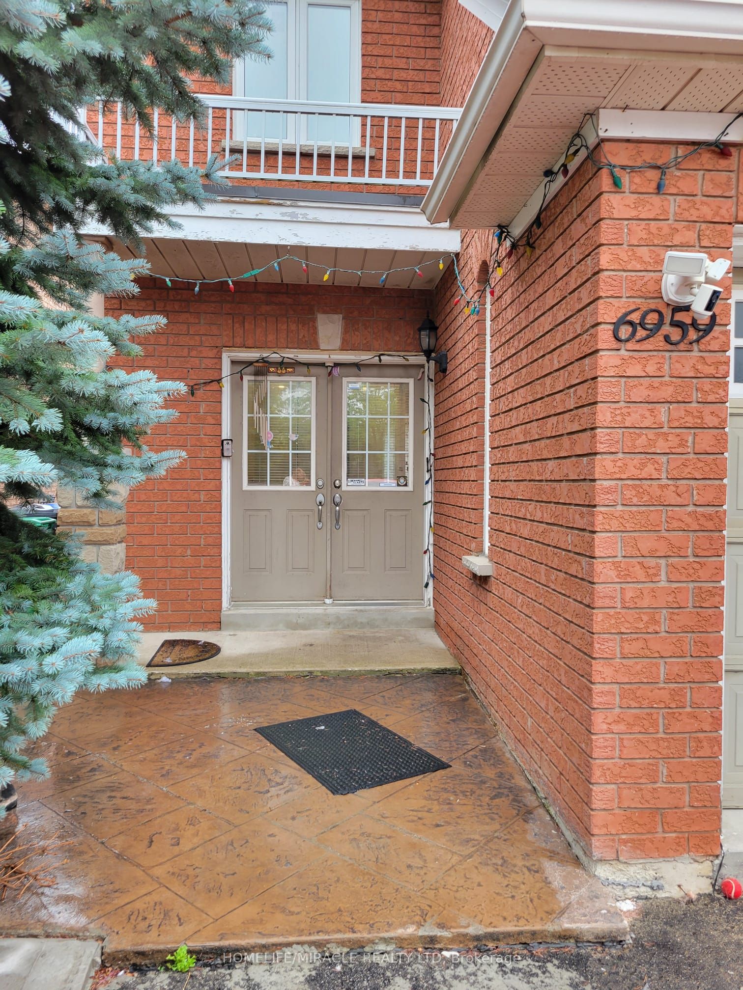 6959 Tassel Crescent Upper, Mississauga, ON L5W 1G9 photo 2