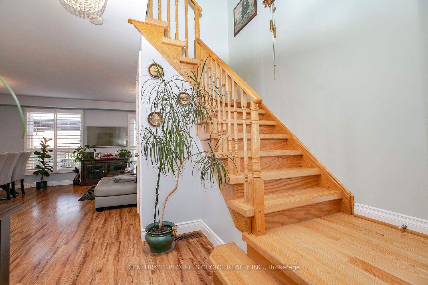 18 Hood Crescent, Brampton, ON L6Y 4S6 photo 4