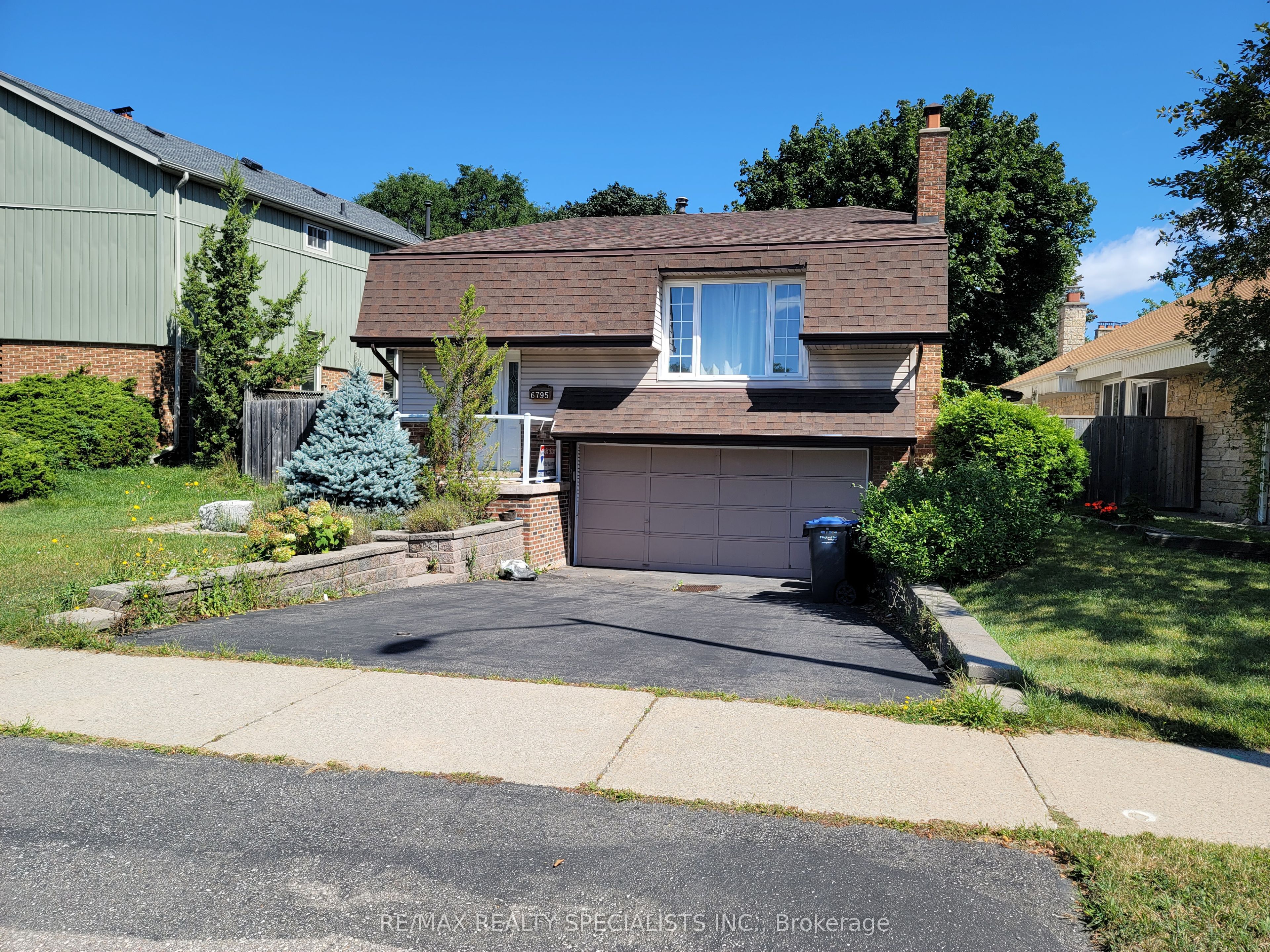 6795 Shelter Bay Road, Mississauga, ON L5N 1T7