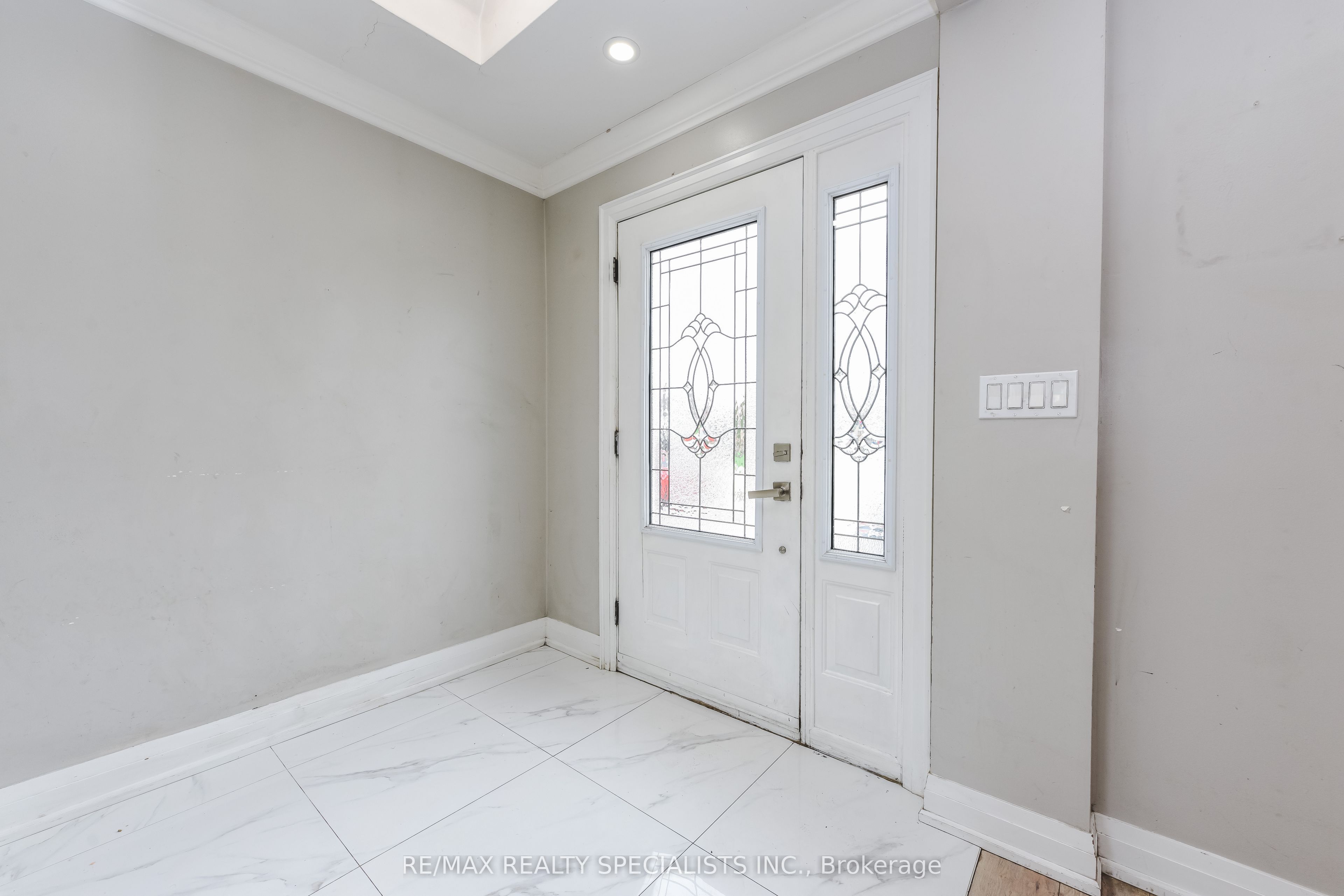 137 Avondale Boulevard Upper, Brampton, ON L6T 1H5