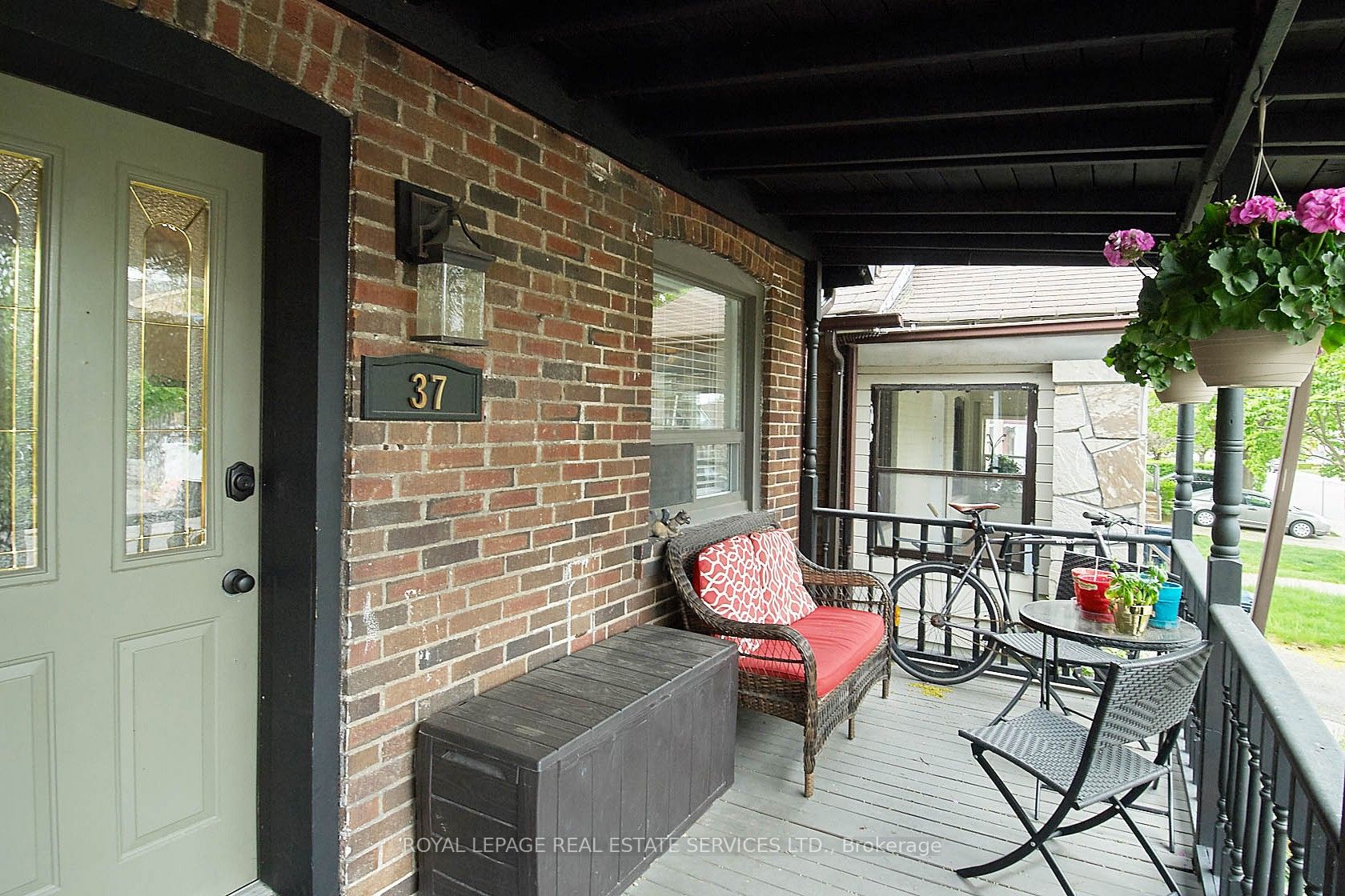 37 Seventeenth Street, Toronto, ON M8V 3K2 photo 5