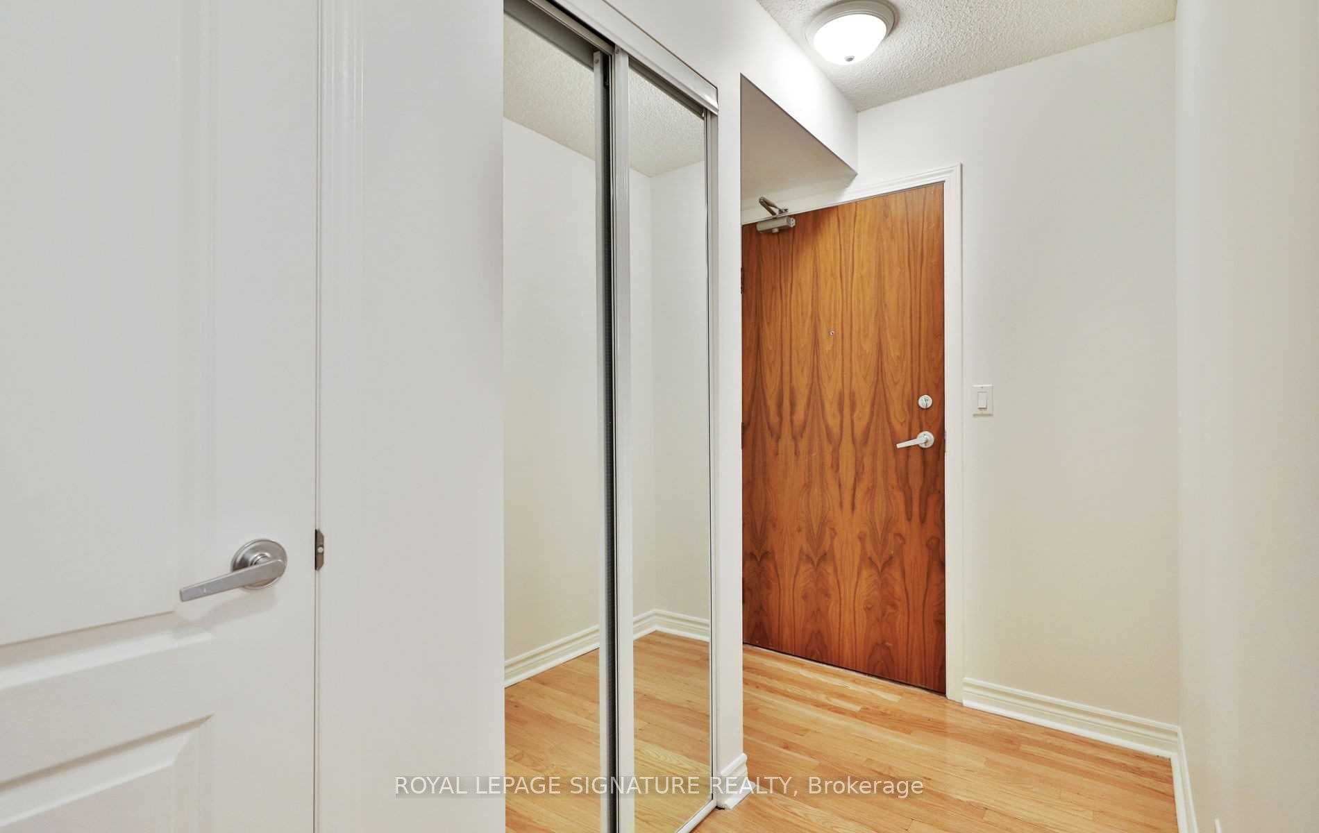 1 Elm Drive W 1605, Mississauga, ON L5B 4M1 photo 4
