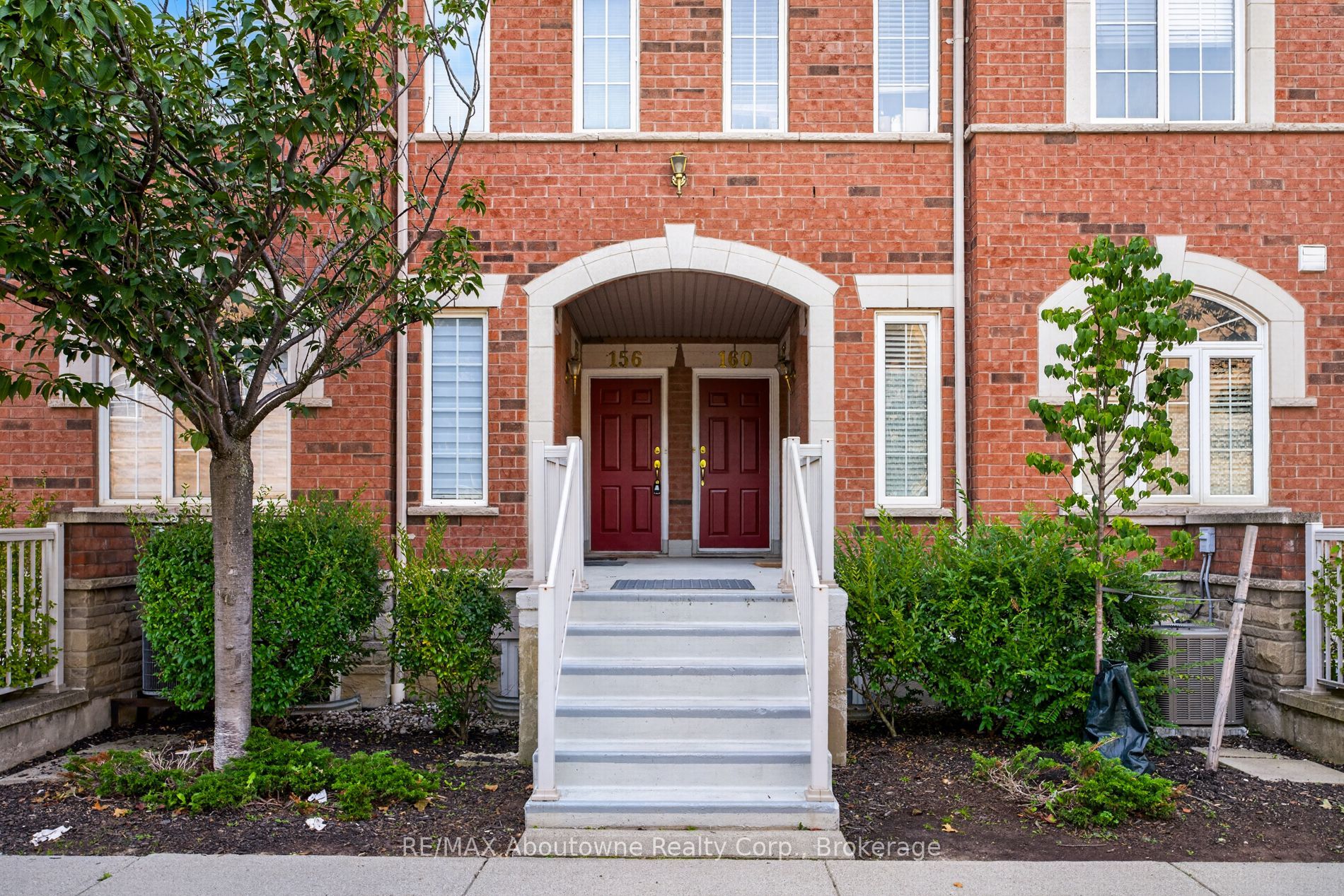 601 Shoreline Drive 156, Mississauga, ON L5B 4K1 photo 2