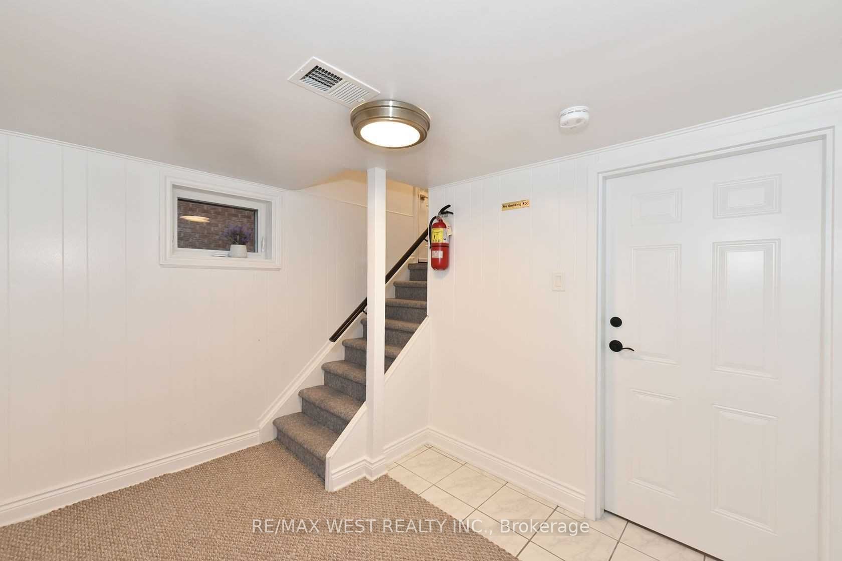 168 Strathnairn Avenue Bsmt, Toronto, ON M6M 2G1 photo 4