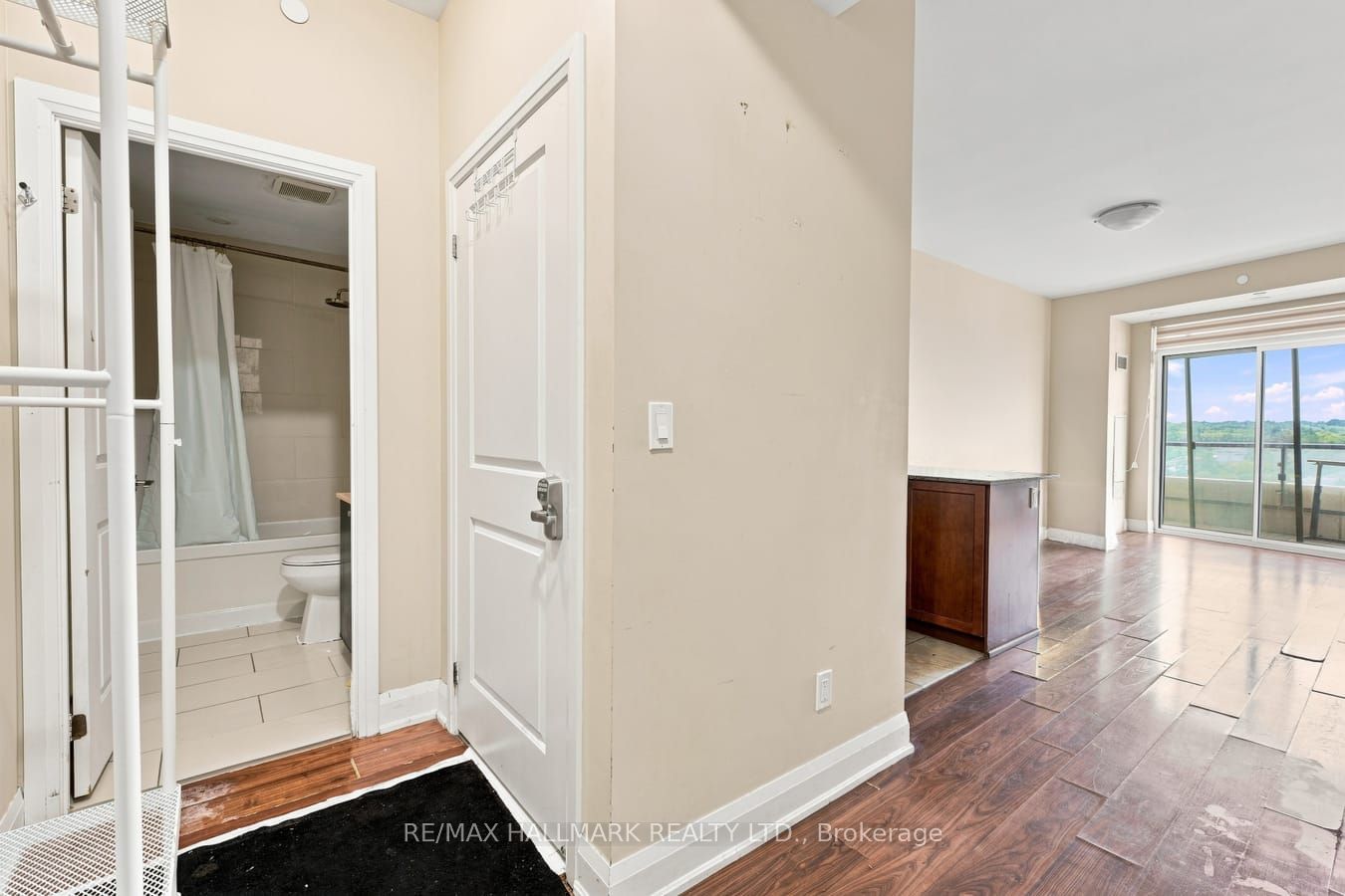 25 Fontenay Court 905, Toronto, ON M9A 0C4 photo 3