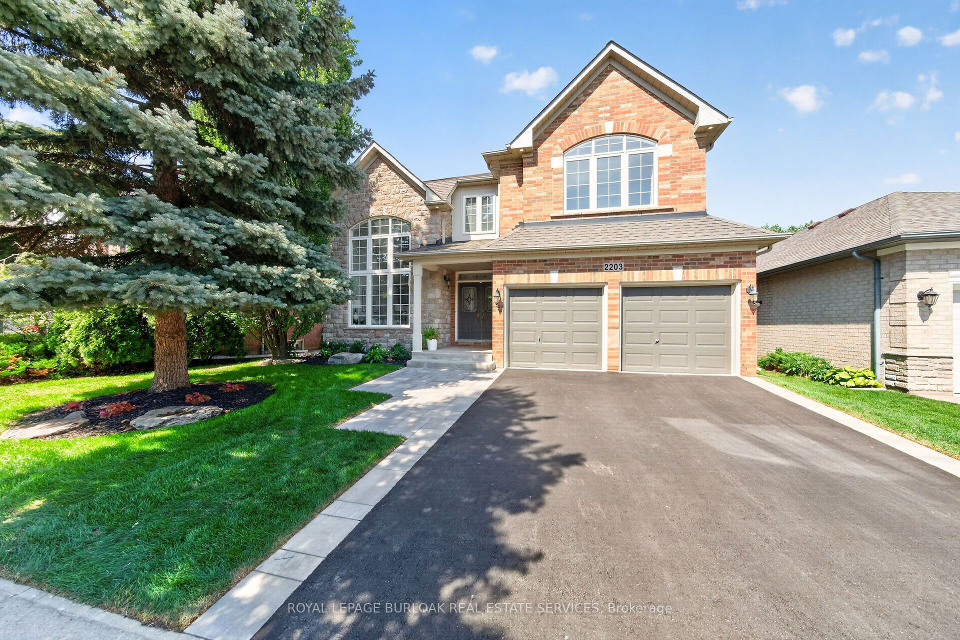 2203 Turnberry Road, Burlington, ON L7M 4P9