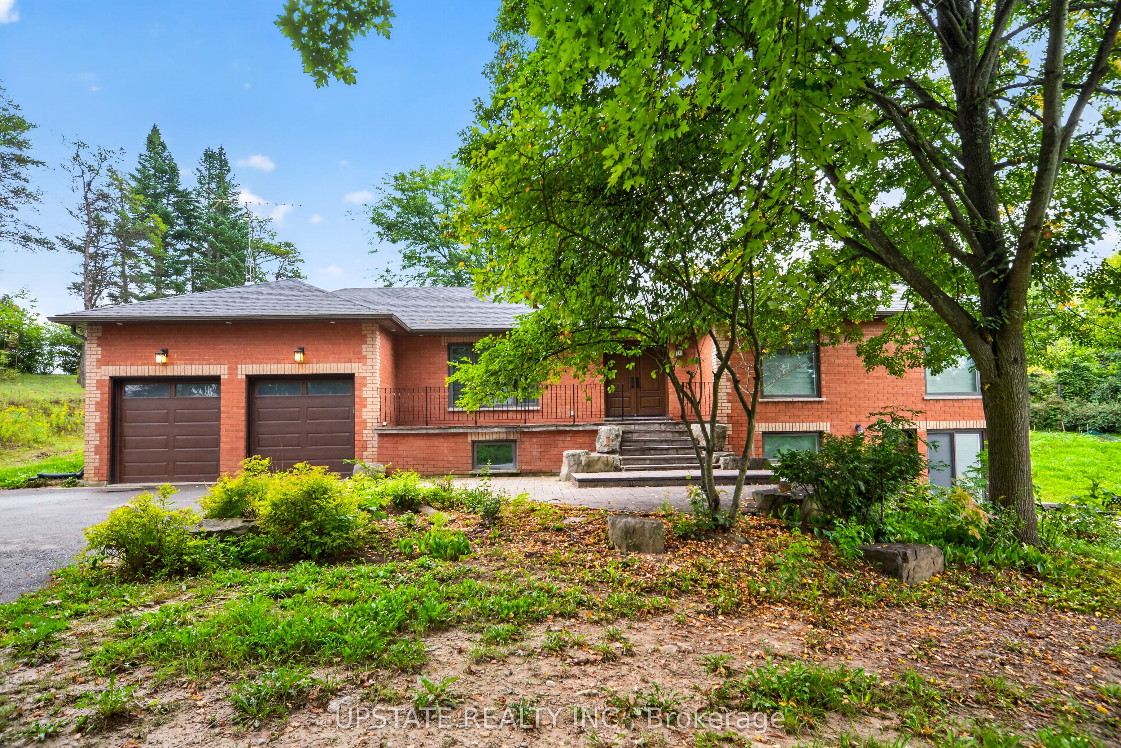 16072 The Gore Road, Caledon, ON L7C 3E6 photo 2