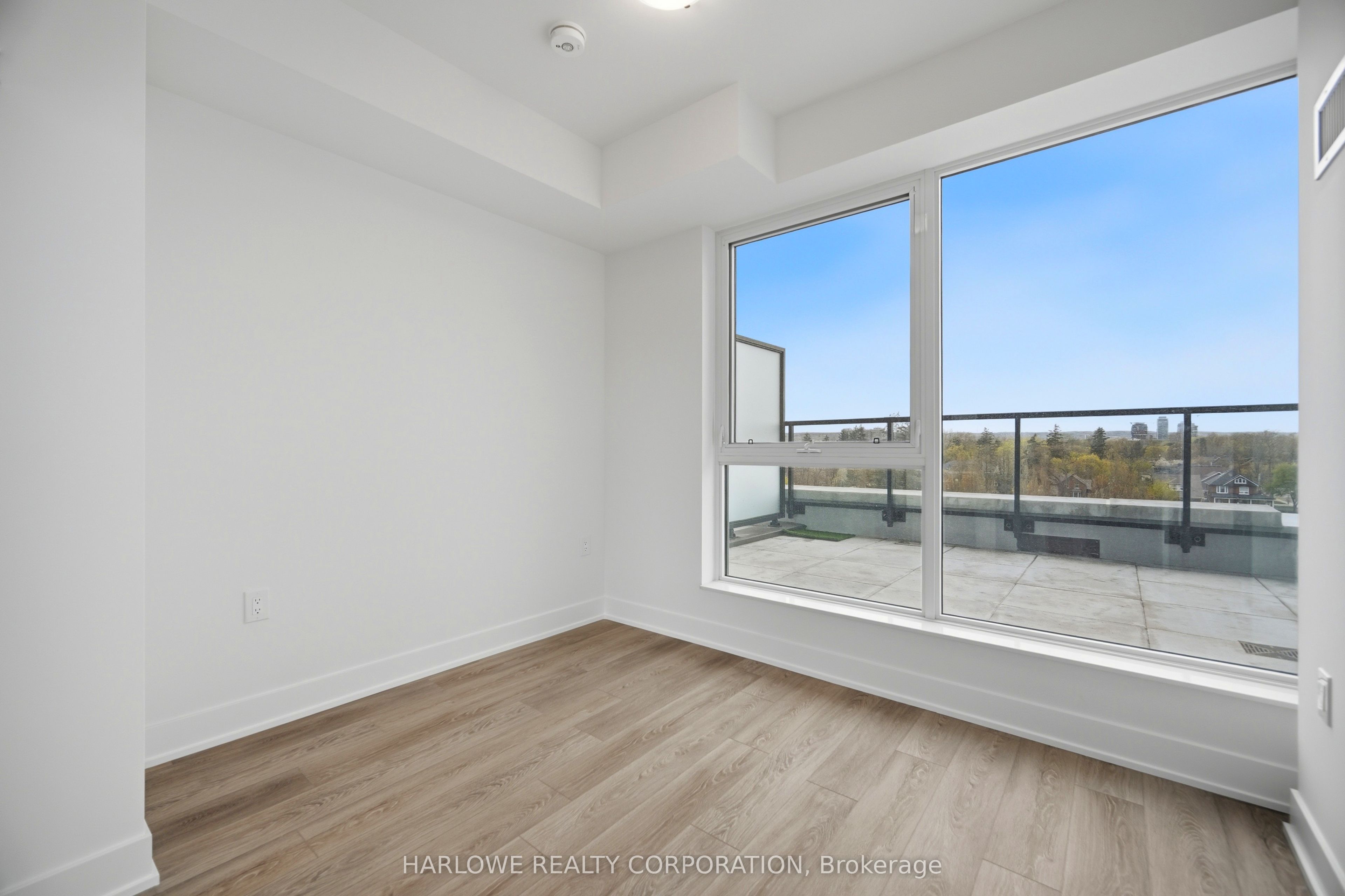 2088 James Street 511, Burlington, ON L7R 0H2 photo 5