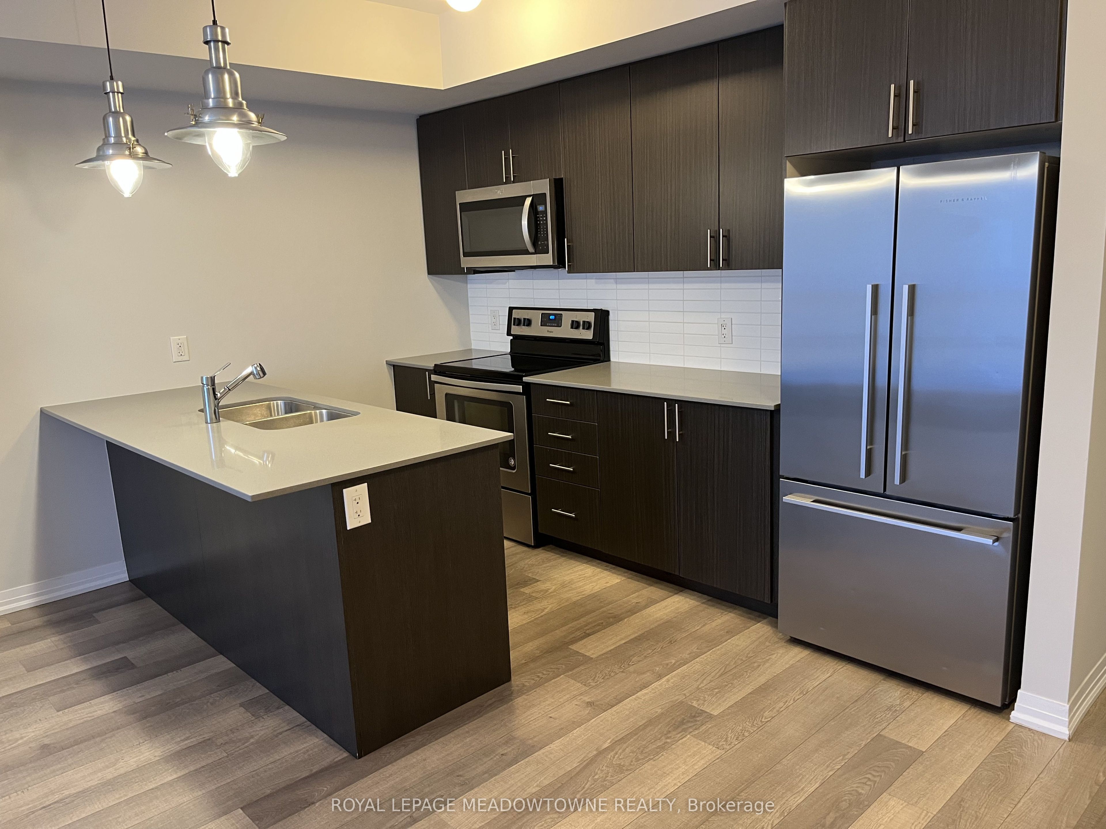 1208 Main Street 102, Milton, ON L9T 9K7 photo 4