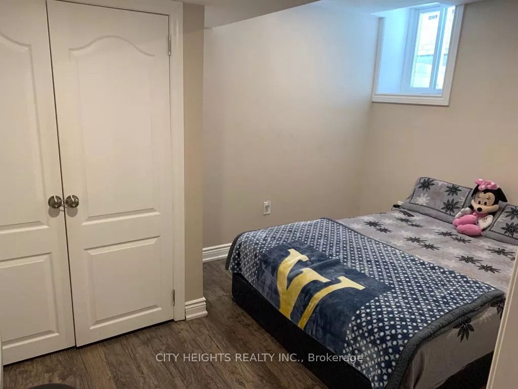 269 Elbern Markell Drive Basement, Brampton, ON L6X 5K9 photo 3