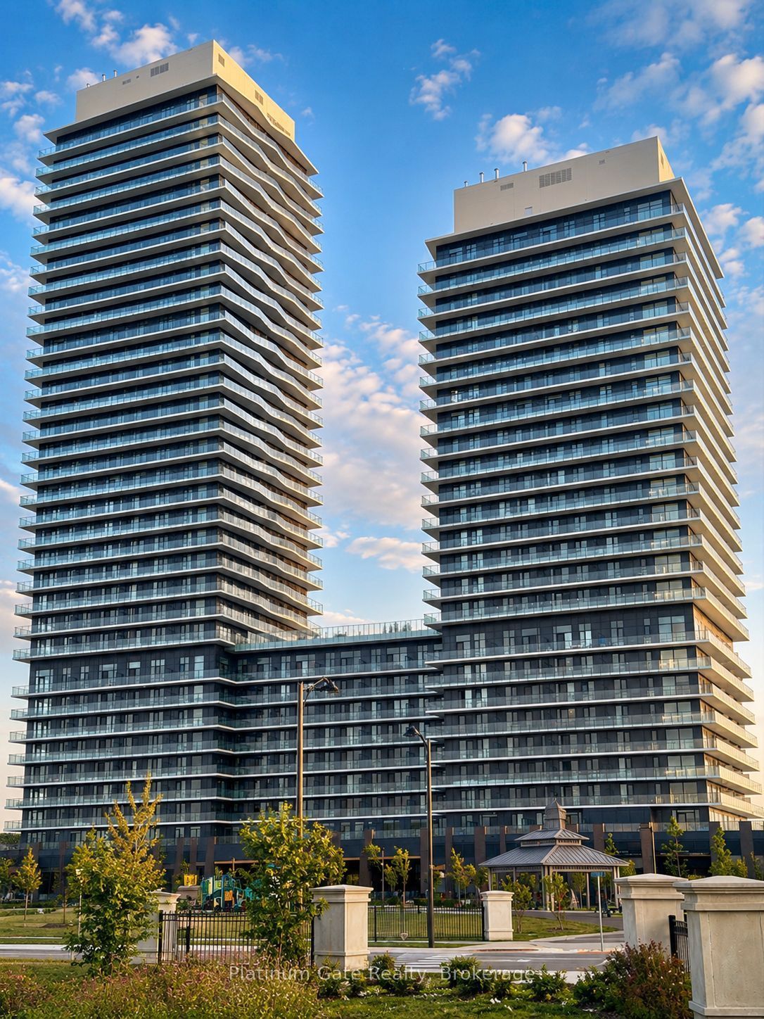 15 Skyridge Drive 1621, Brampton, ON L6P 4S3 photo 2