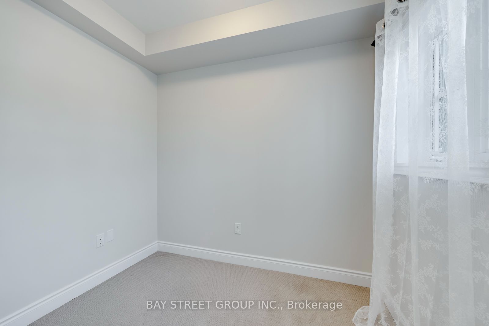 2172 Trafalgar Road #21, Oakville, ON L6H 0N3 photo 4