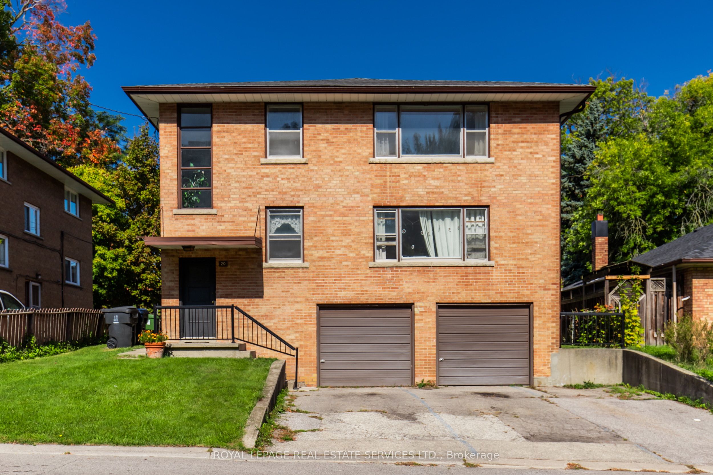 20 Park Boulevard, Toronto, ON M8W 1G7