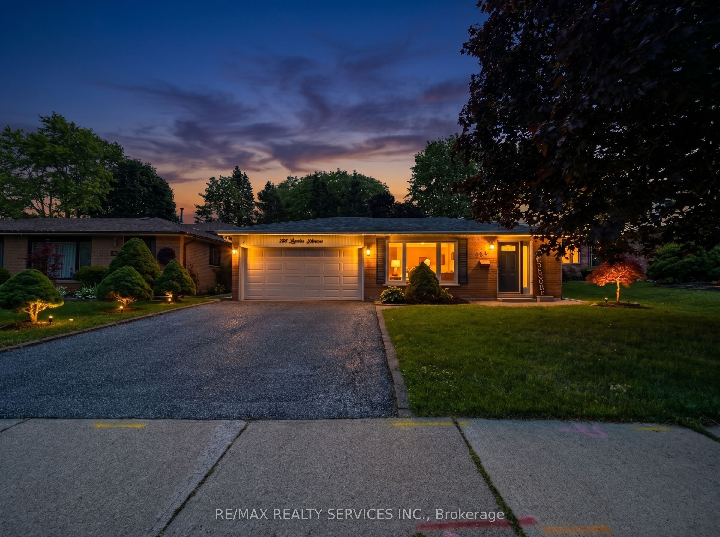 238 Laurier Avenue, Milton, ON L9T 3V6