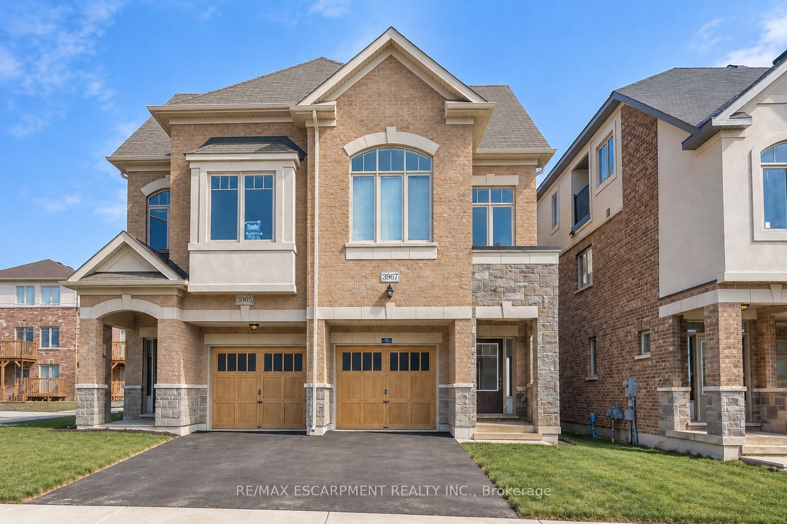 3967 Leonardo Street, Burlington, ON L7M 0Z7