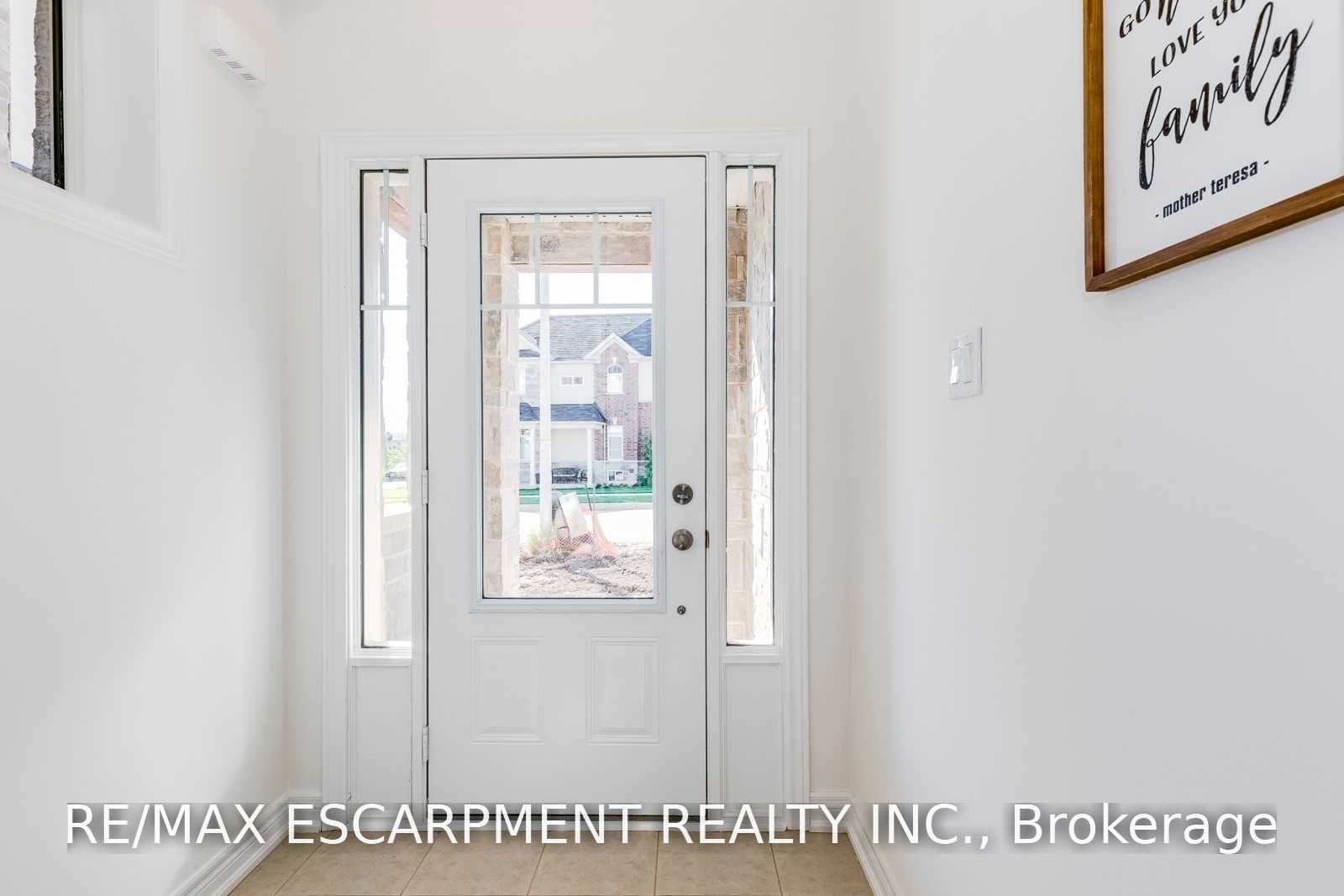 3967 Leonardo Street, Burlington, ON L7M 0Z7 photo 3