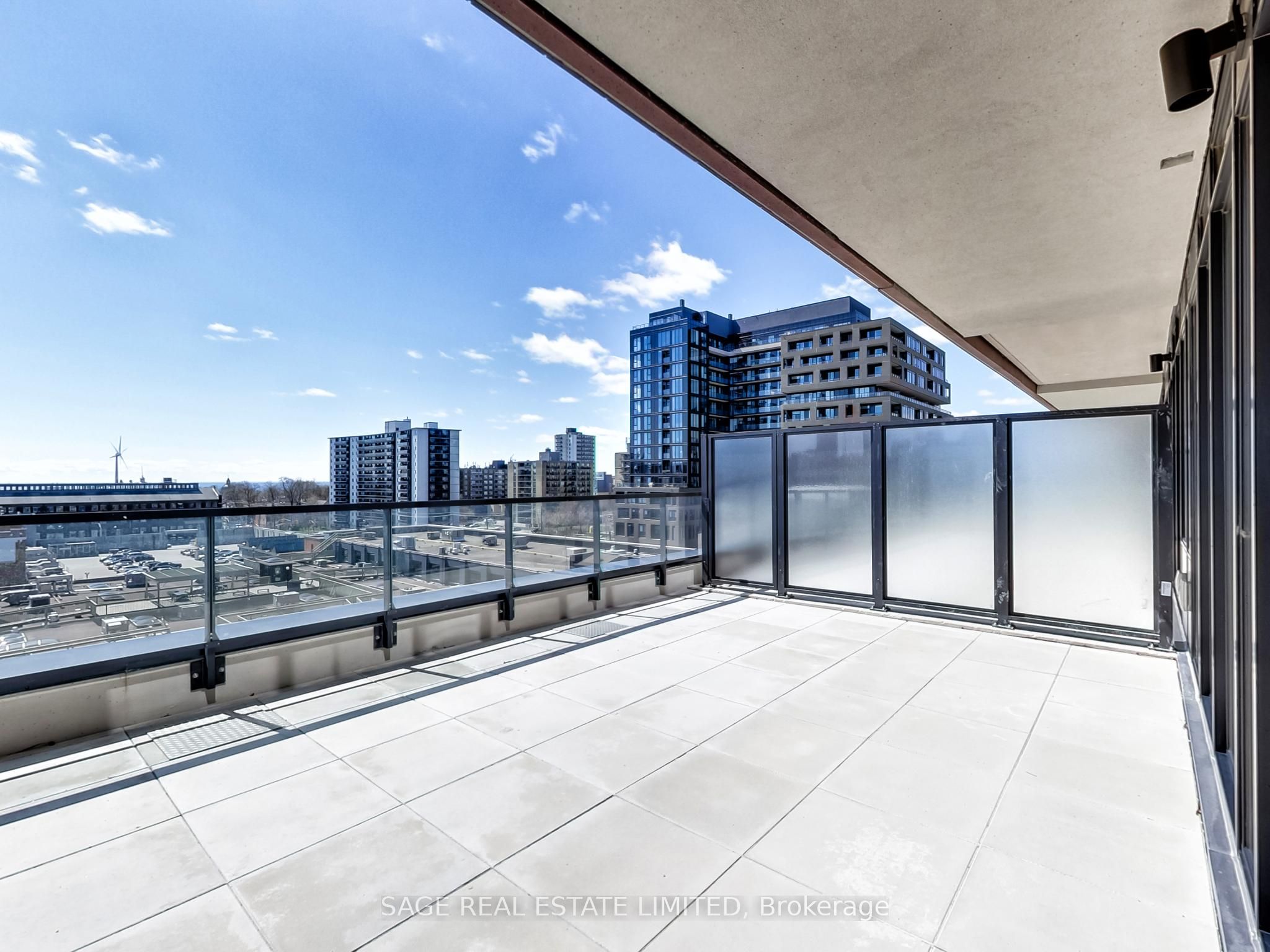 285 Dufferin Street 514, Toronto, ON M6K 1Z7 photo 2