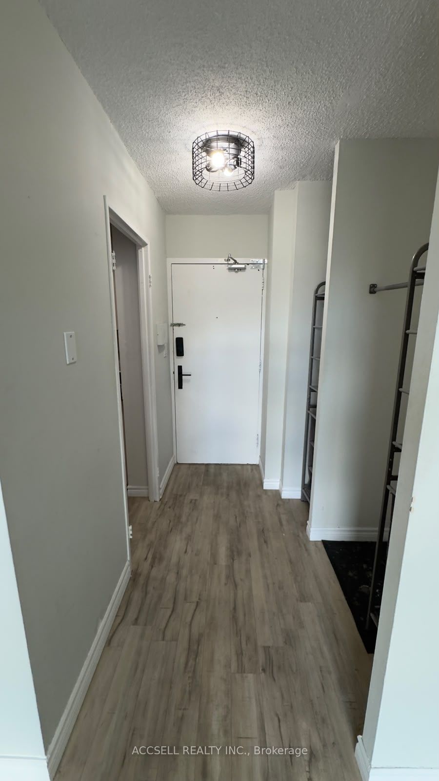 335 Driftwood Avenue 412, Toronto, ON M3N 2P3 photo 3