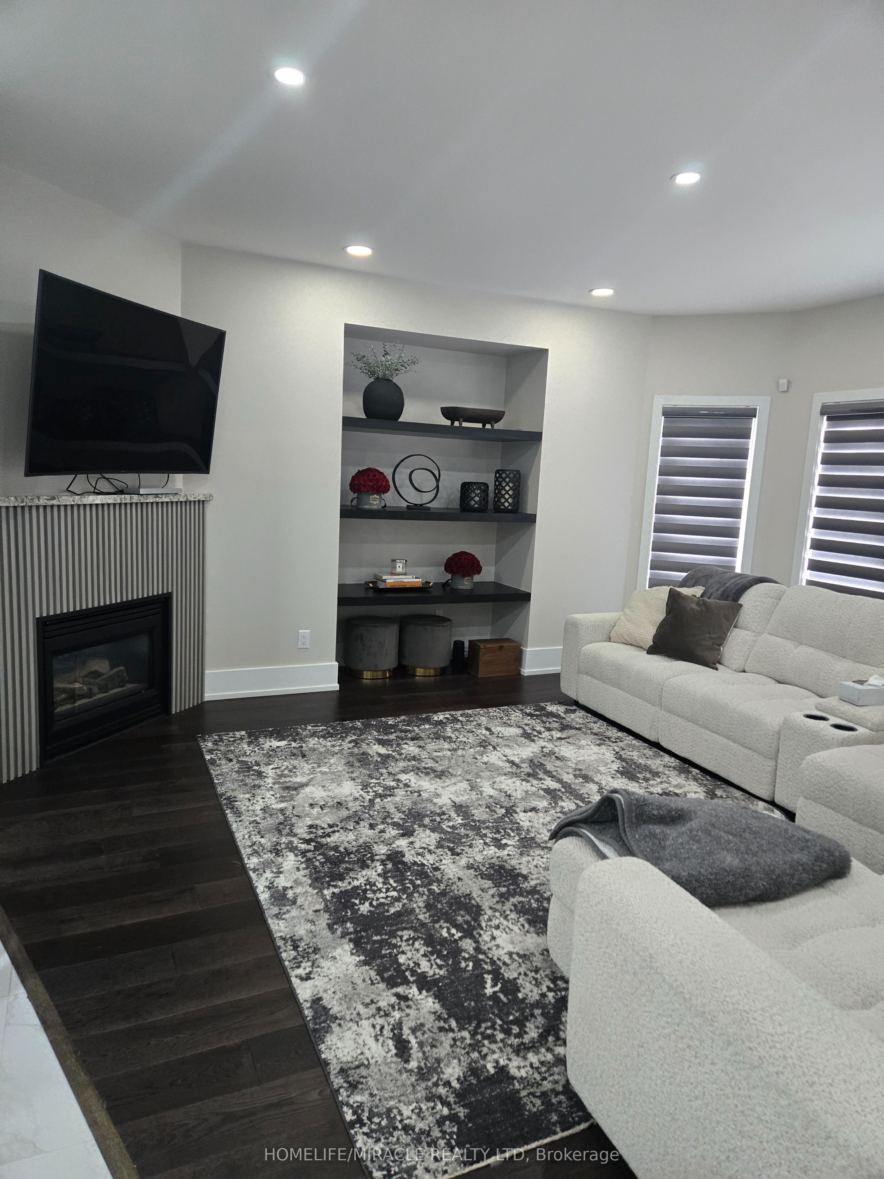 11045 Inglis Drive, Milton, ON L0P 1B0 photo 5