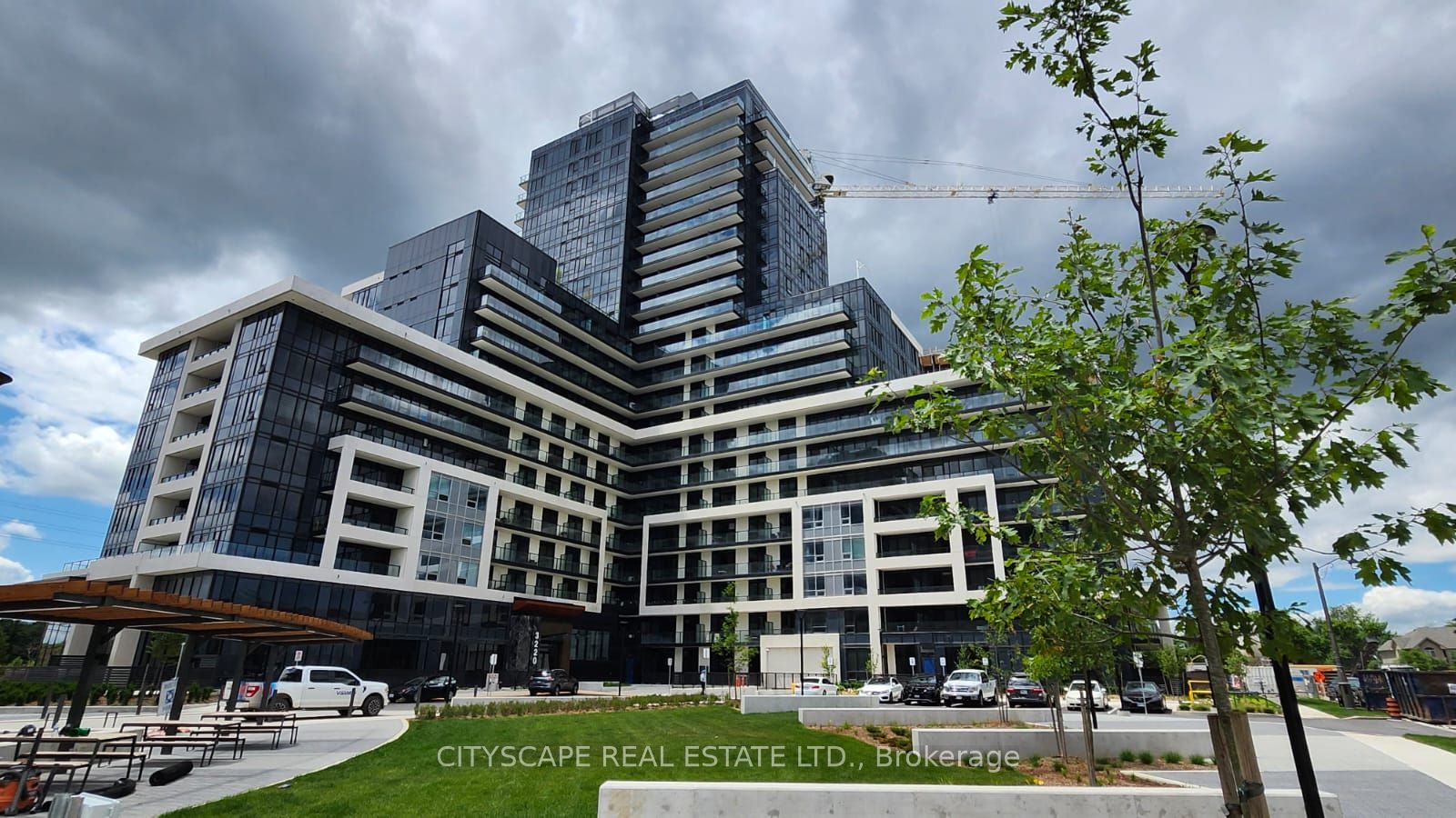 3220 William Coltson Avenue 1002, Oakville, ON L6H 7W6