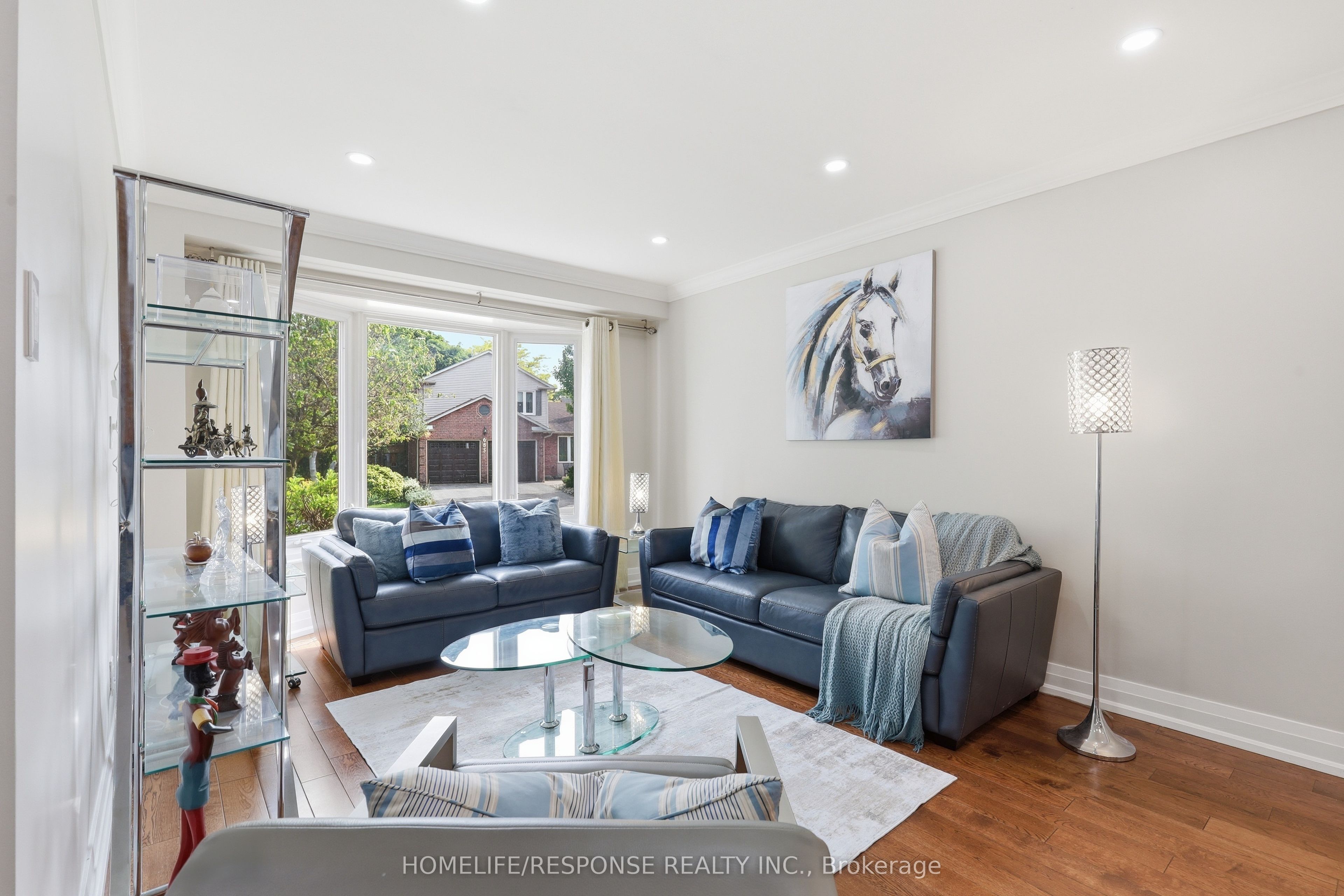 680 SWEETWATER Place, Mississauga, ON L5H 3Y9 photo 3