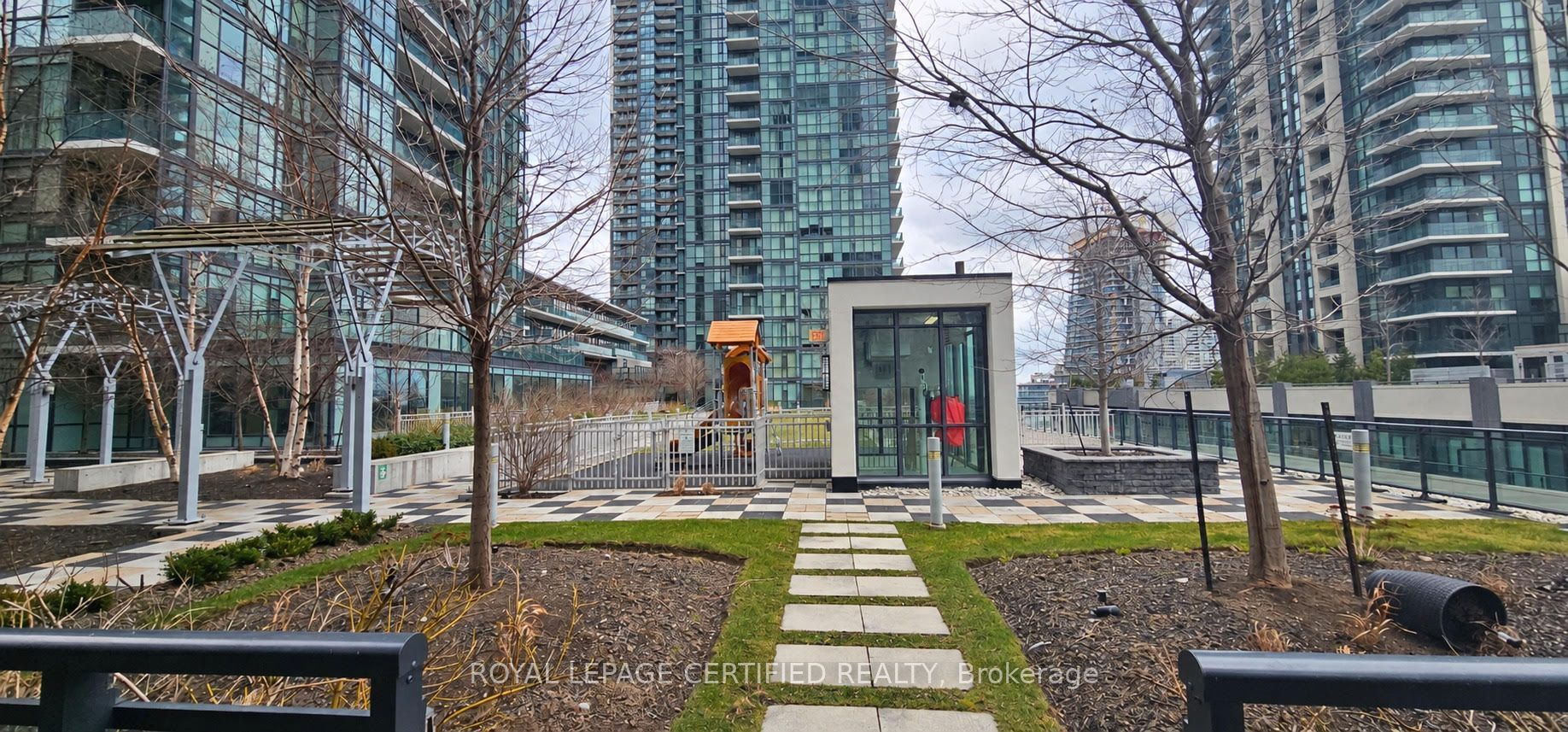 4099 Brickstone Mews 401, Mississauga, ON L5B 0G2 photo 2
