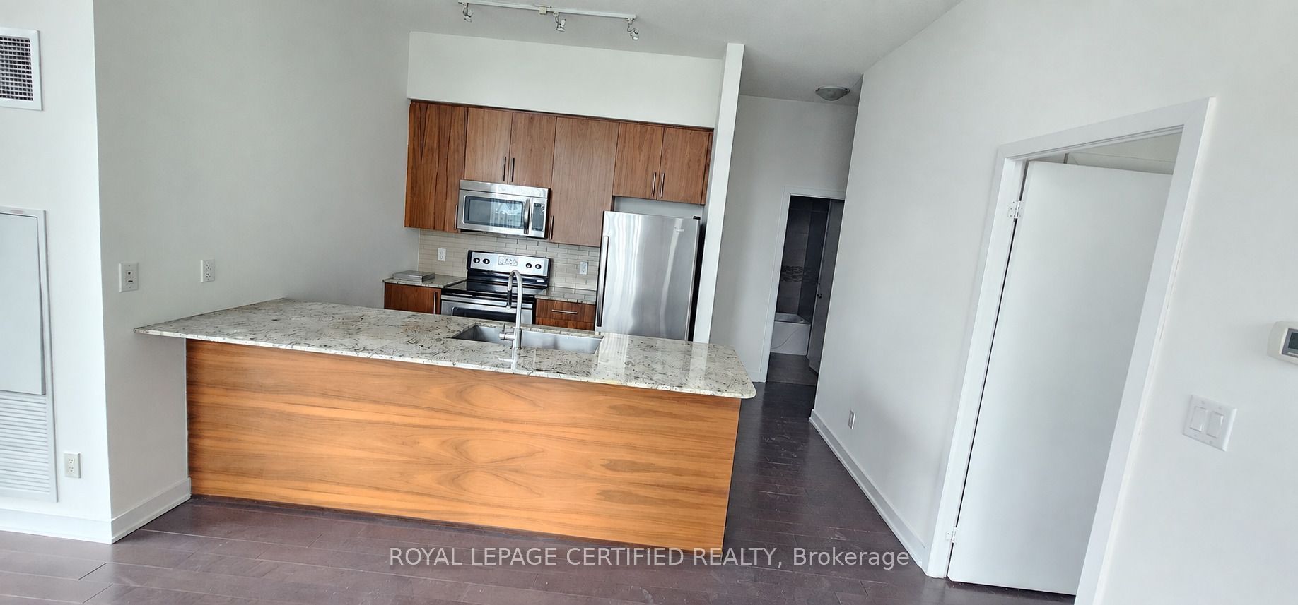 4099 Brickstone Mews 401, Mississauga, ON L5B 0G2 photo 3