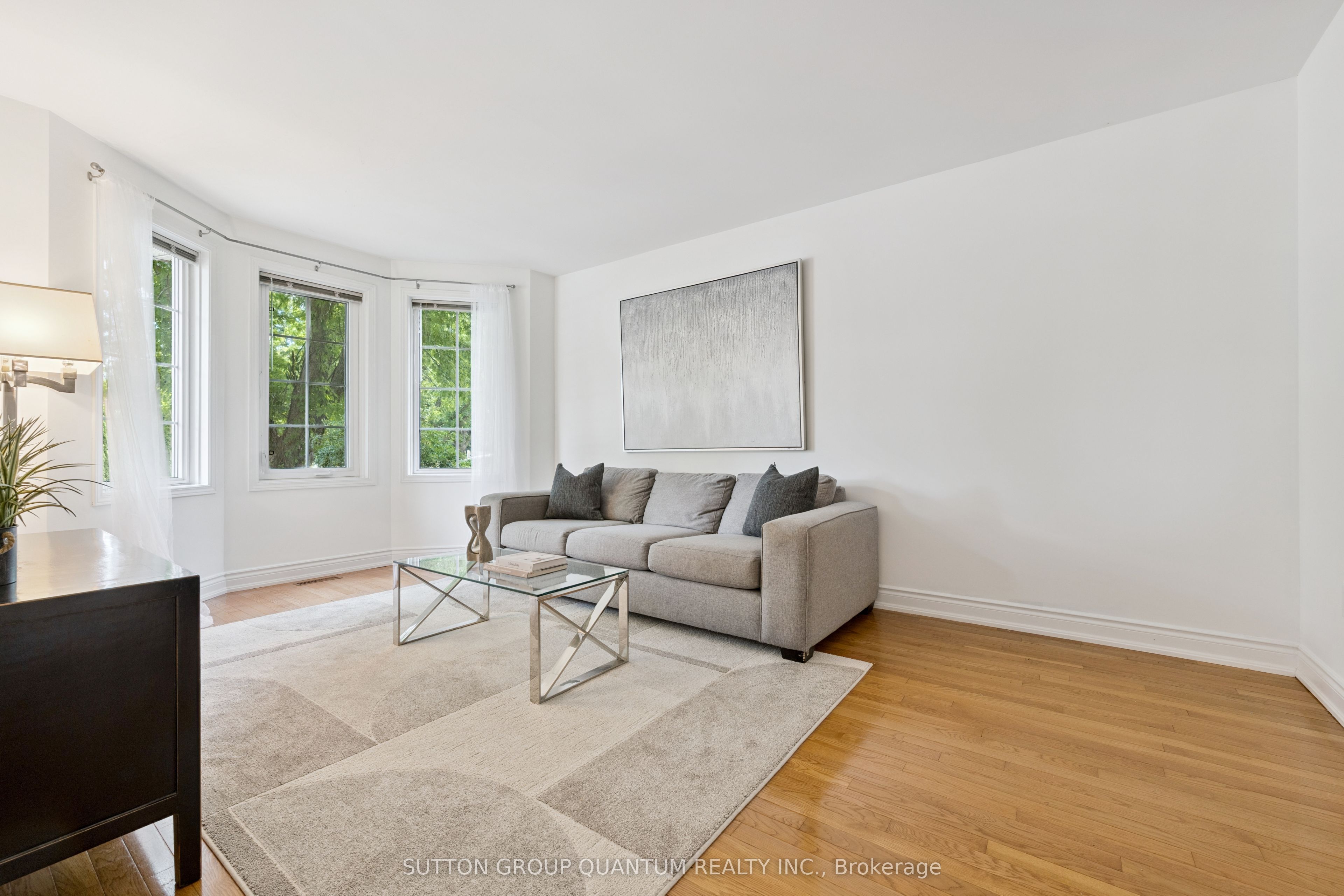 3092 Shannon Crescent, Oakville, ON L6L 6B4 photo 4