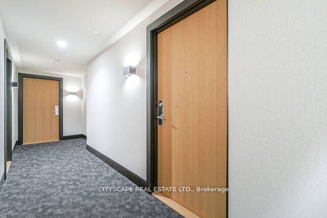 2520 Eglinton Avenue W 1507, Mississauga, ON L5M 0Y9 photo 2