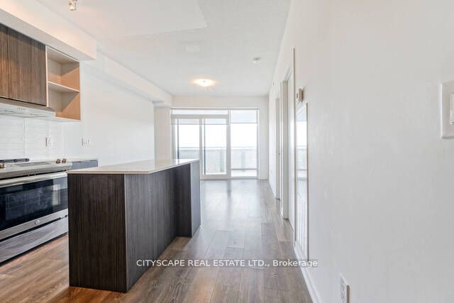 2520 Eglinton Avenue W 1507, Mississauga, ON L5M 0Y9 photo 4