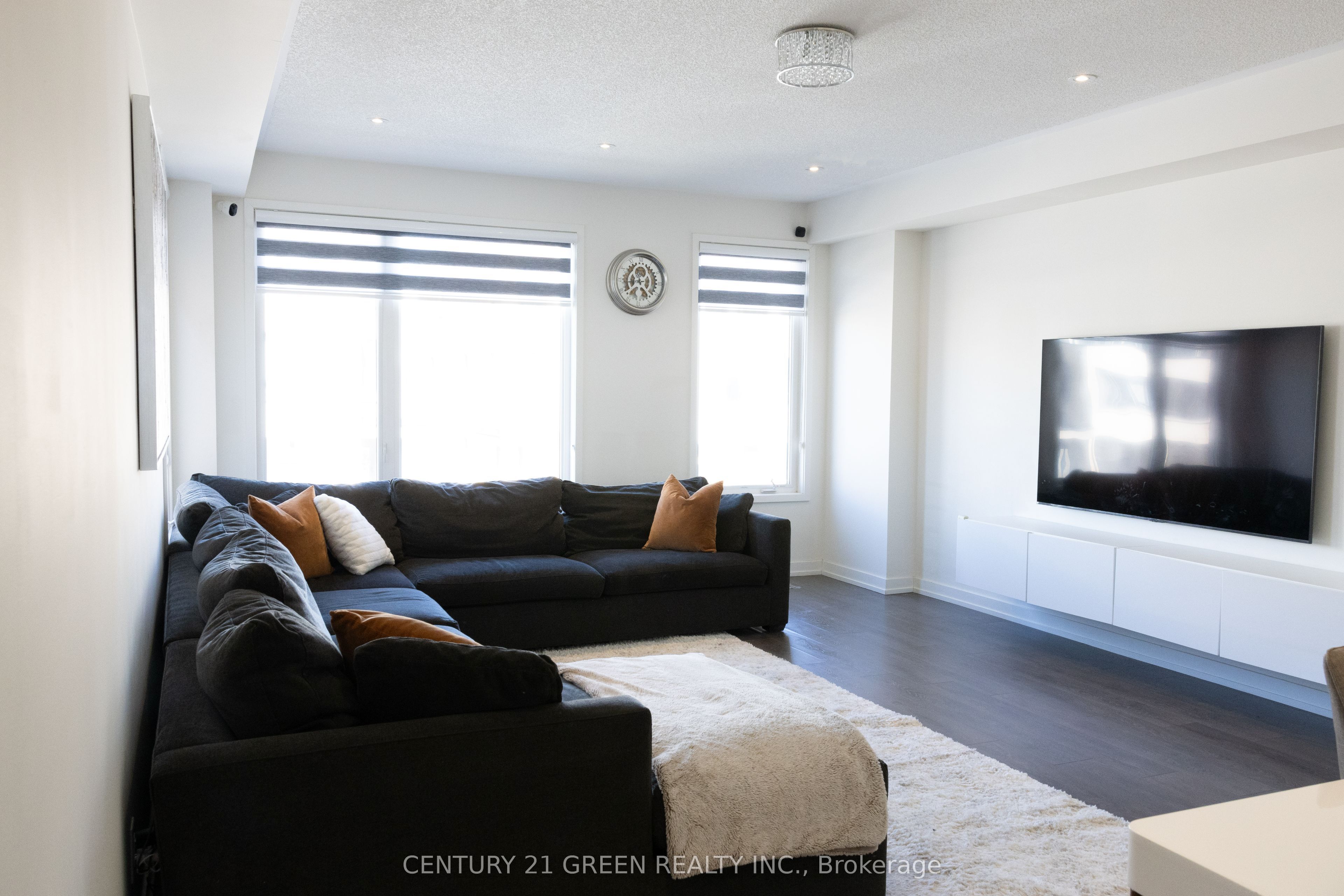 206 Huguenot Road, Oakville, ON L6H 0L6 photo 5