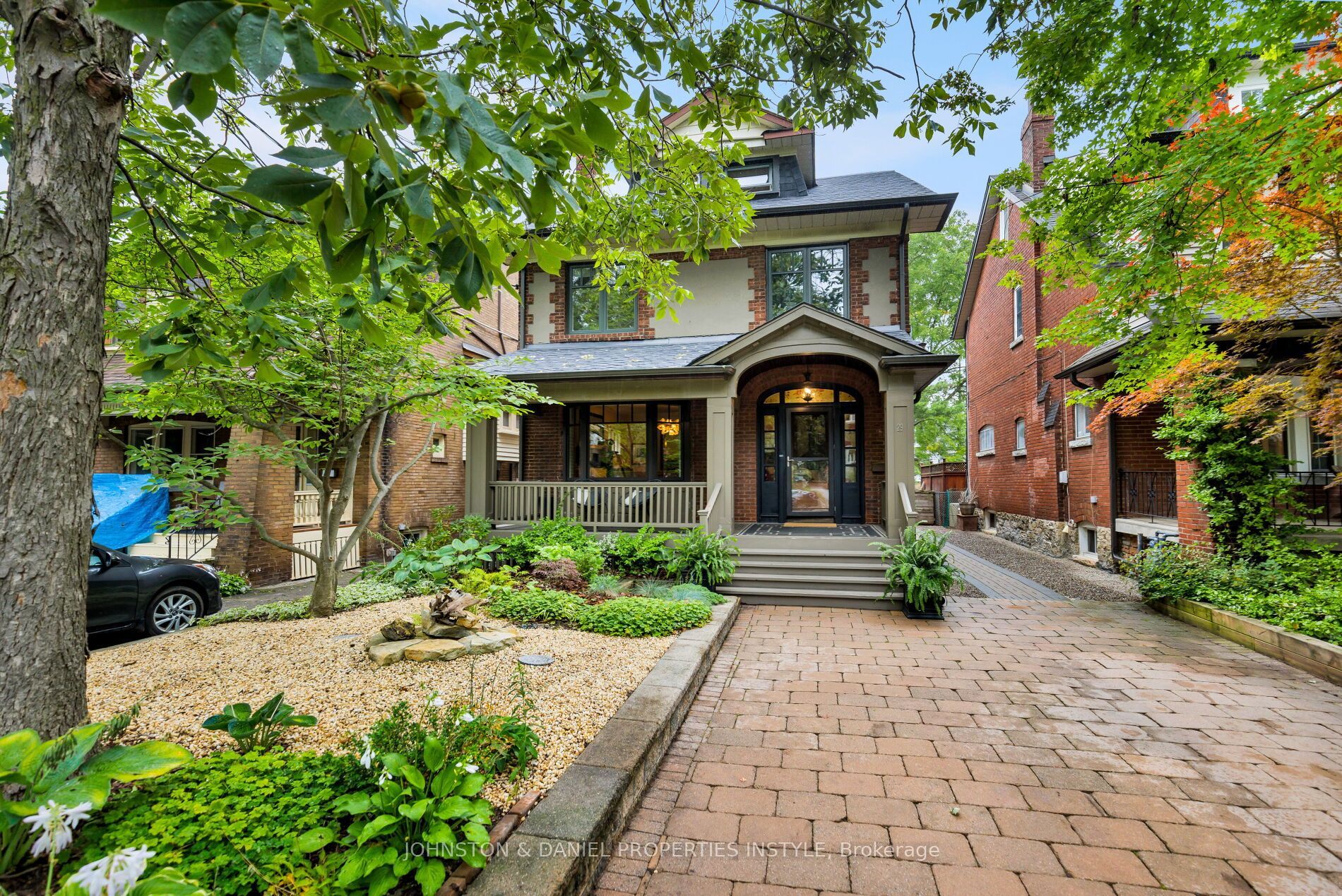 29 Northcliffe Boulevard, Toronto, ON M6H 3G9 photo 2