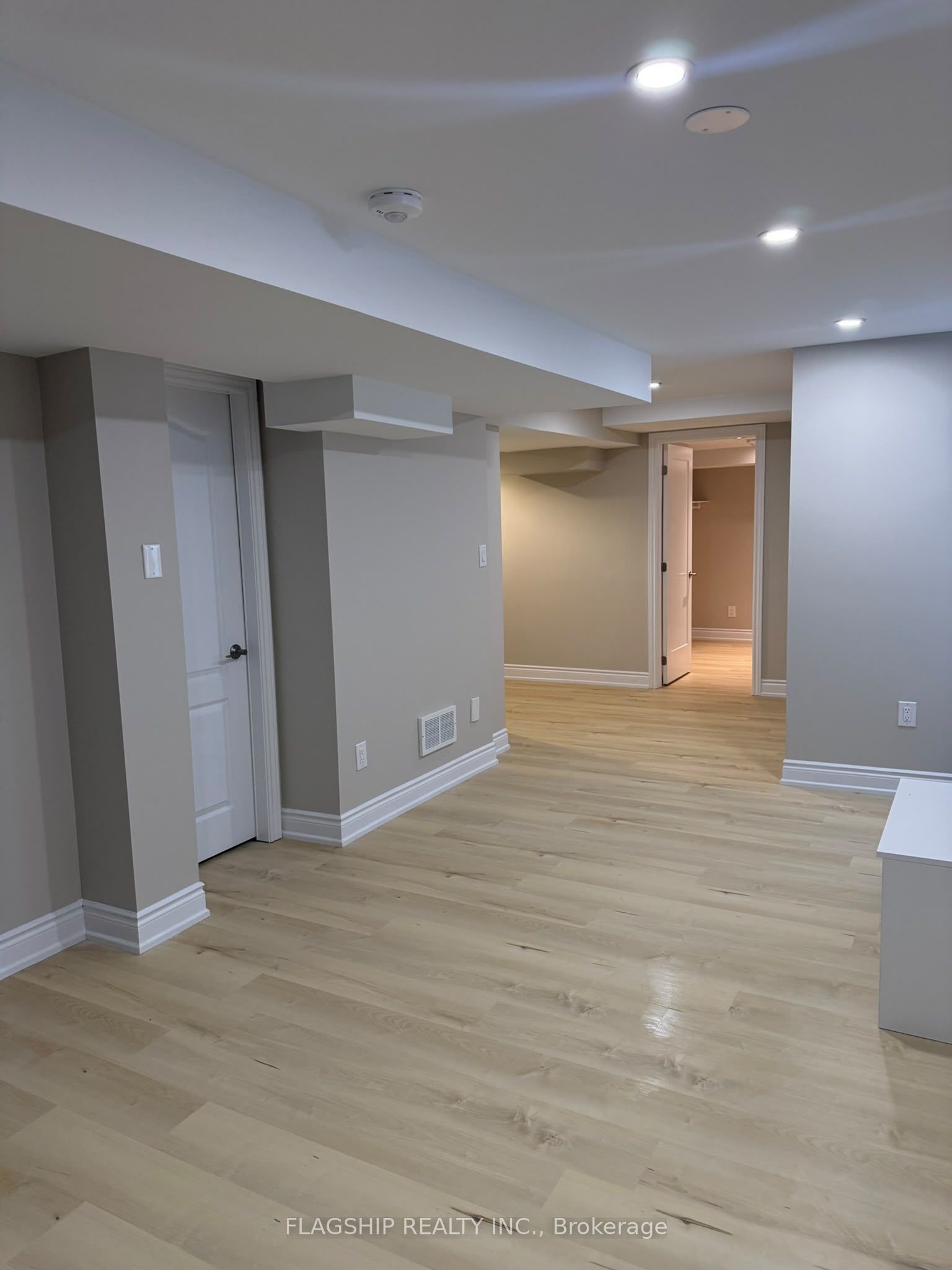 12 Elderbank Court BSMT, Brampton, ON L6Z 3B2 photo 3