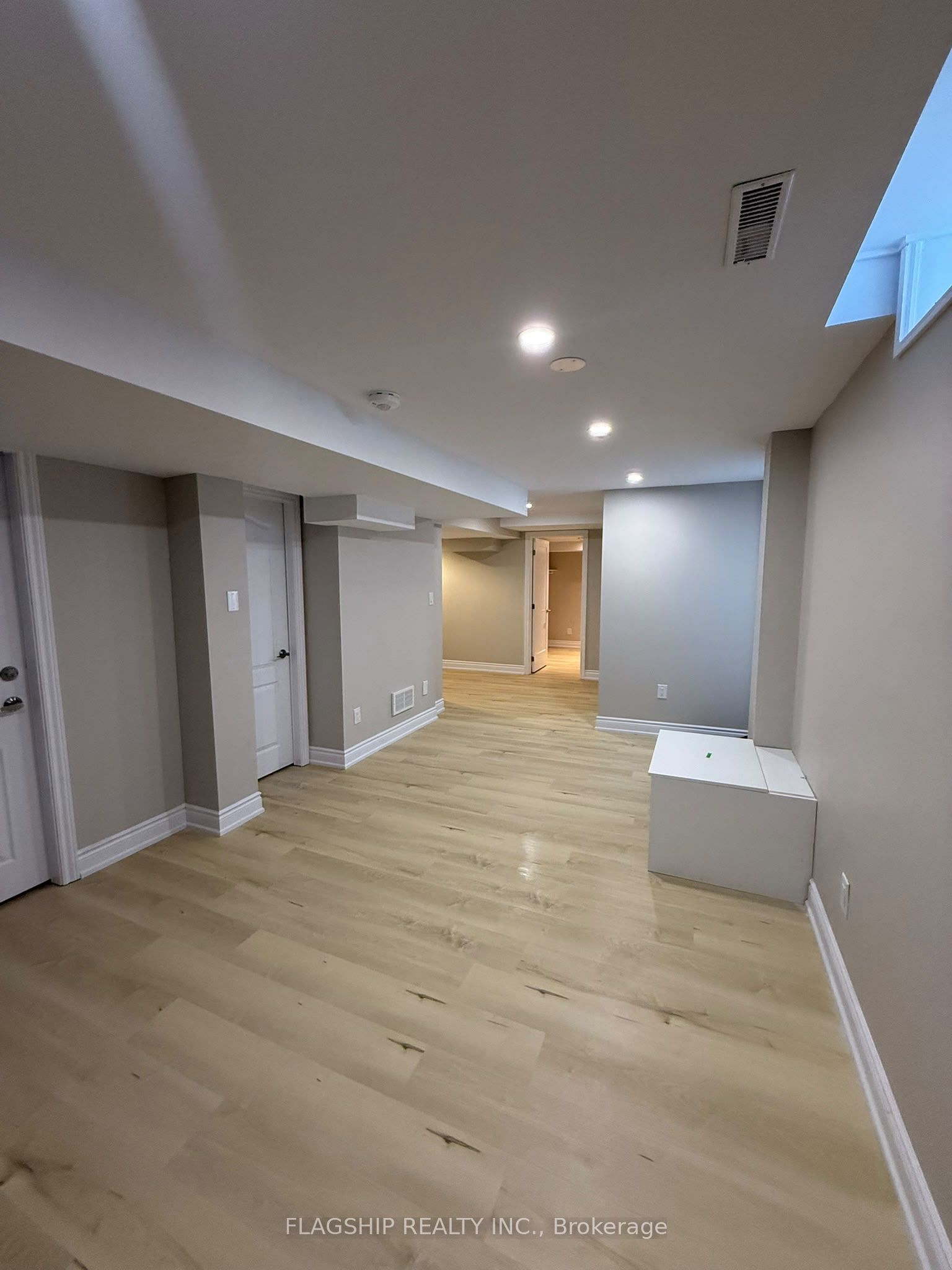 12 Elderbank Court BSMT, Brampton, ON L6Z 3B2 photo 4