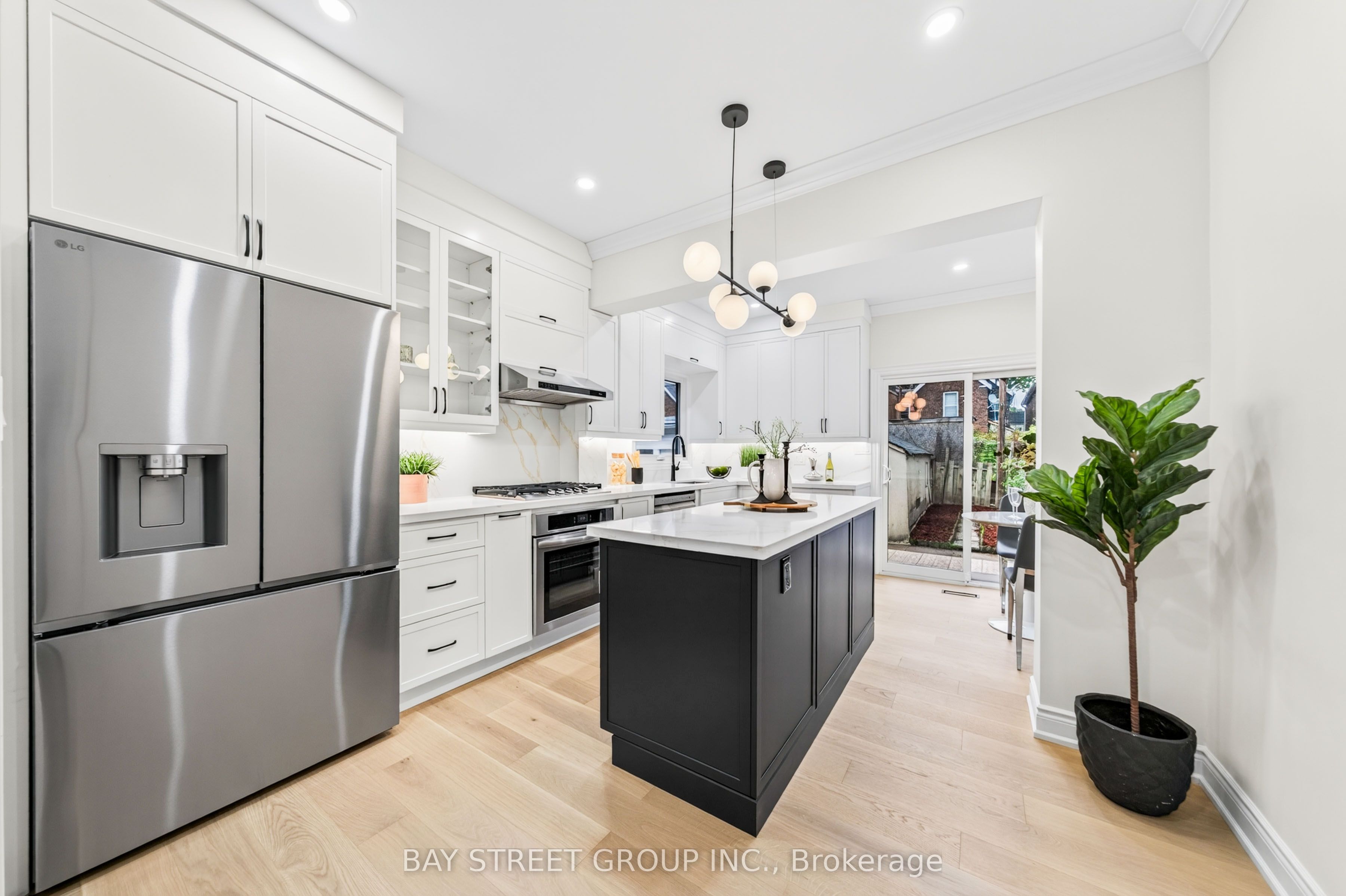 49 Emerson Avenue, Toronto, ON M6H 3S7 photo 2